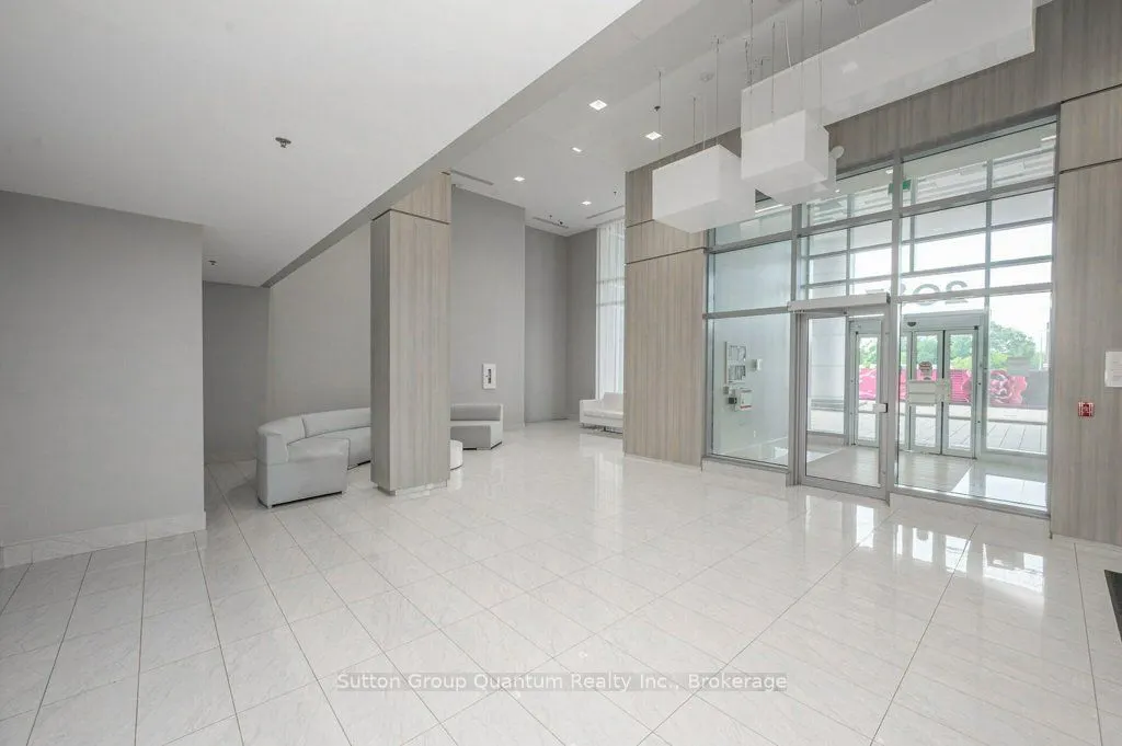 2093 Fairview Street, #2010