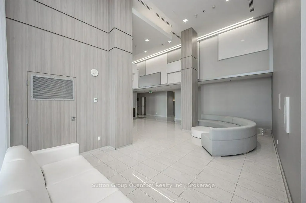 2093 Fairview Street, #2010