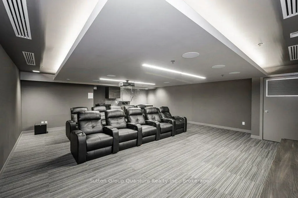 2093 Fairview Street, #2010