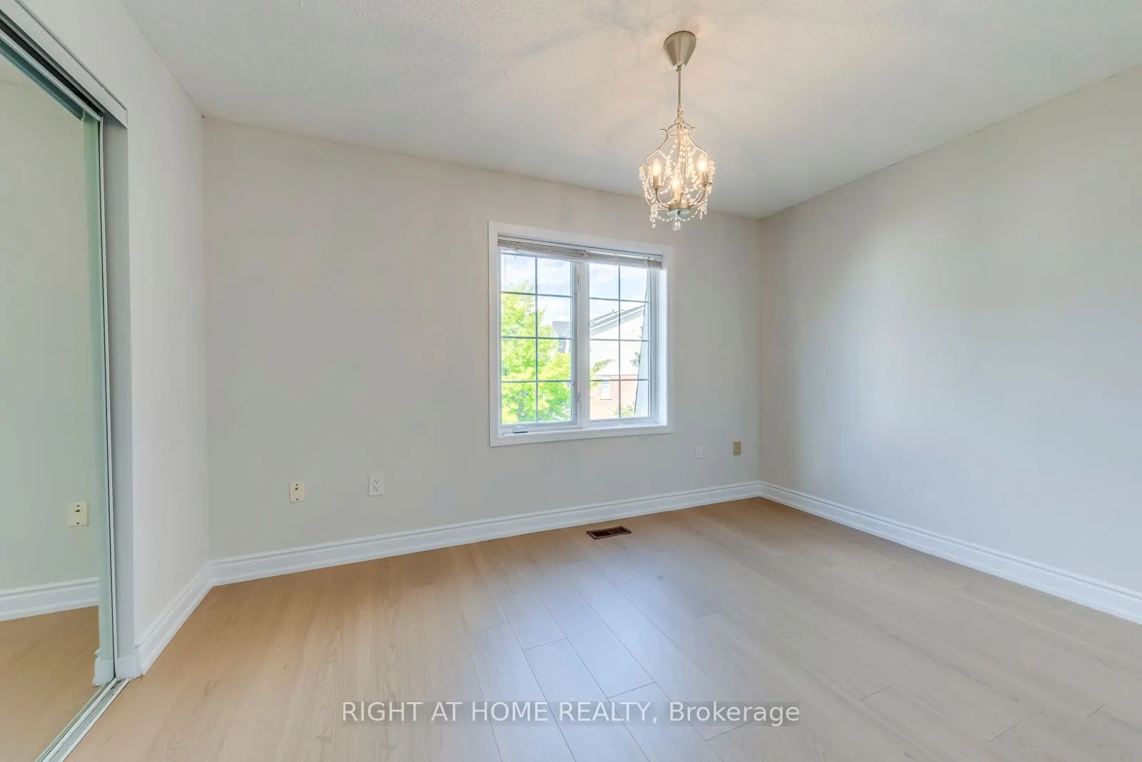 4991 Rathkeale Road, #14