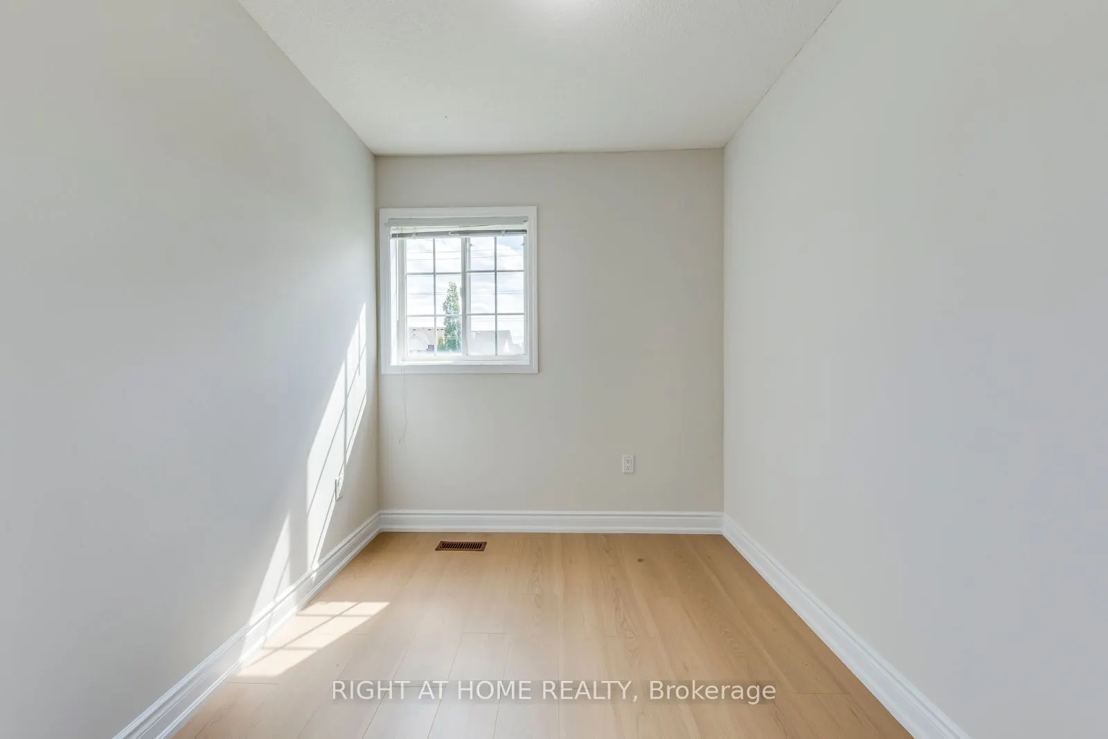 4991 Rathkeale Road, #14