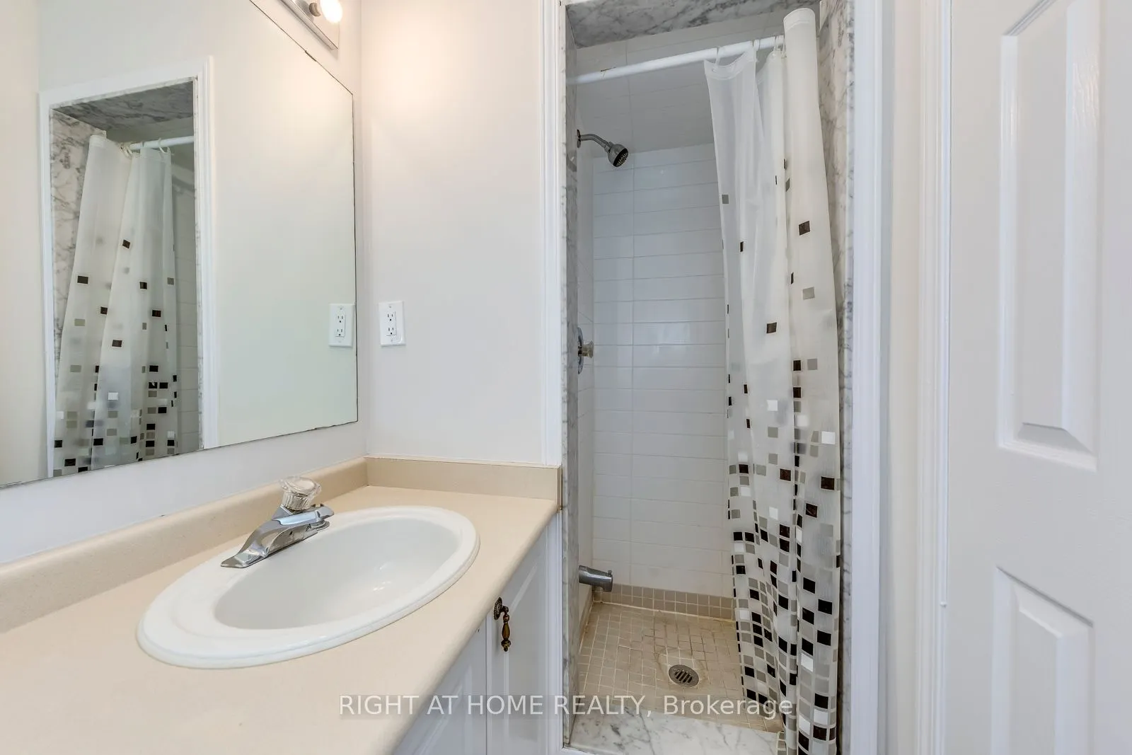 4991 Rathkeale Road, #14