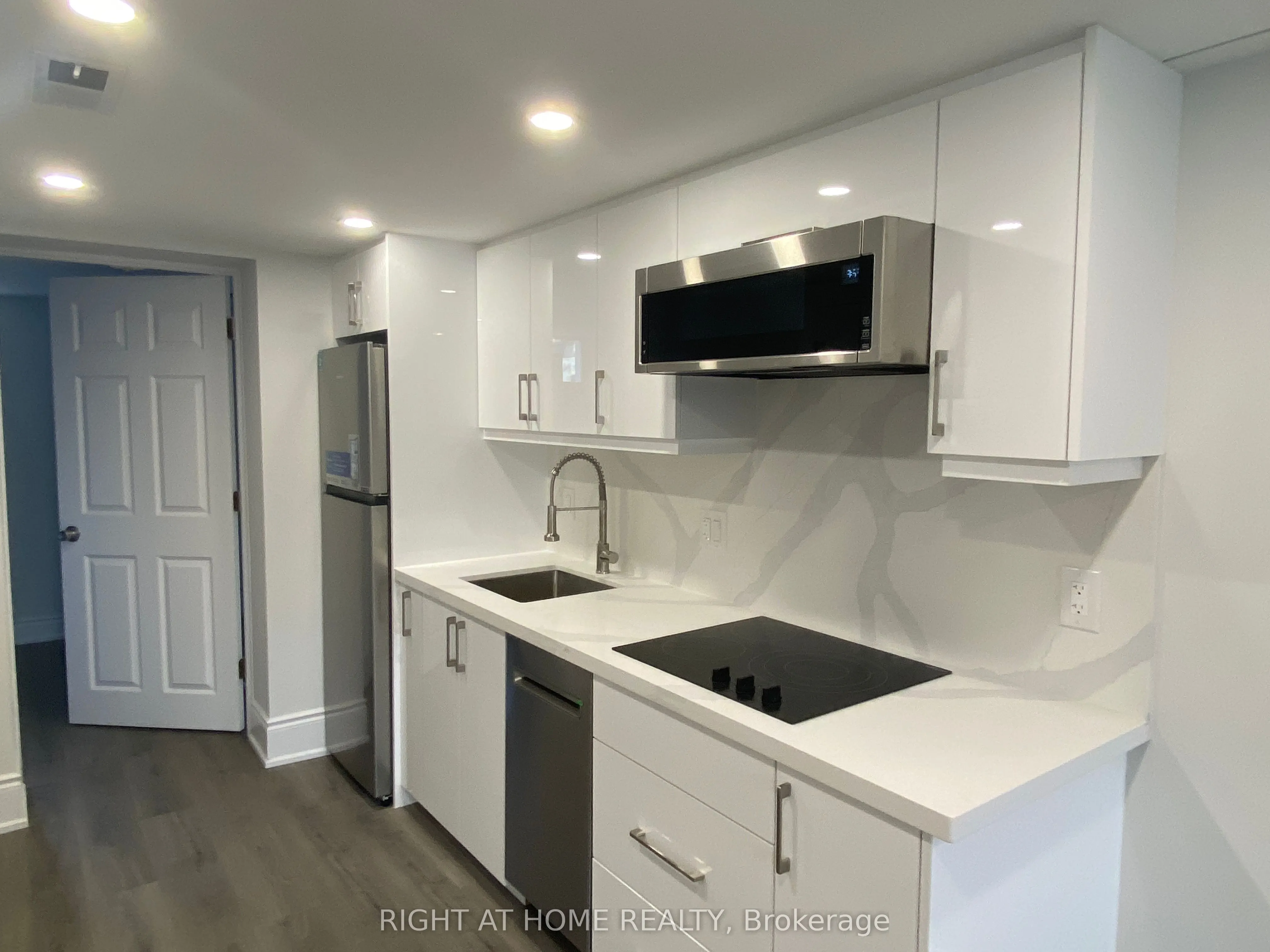9 Snowood Court, #Bsmt