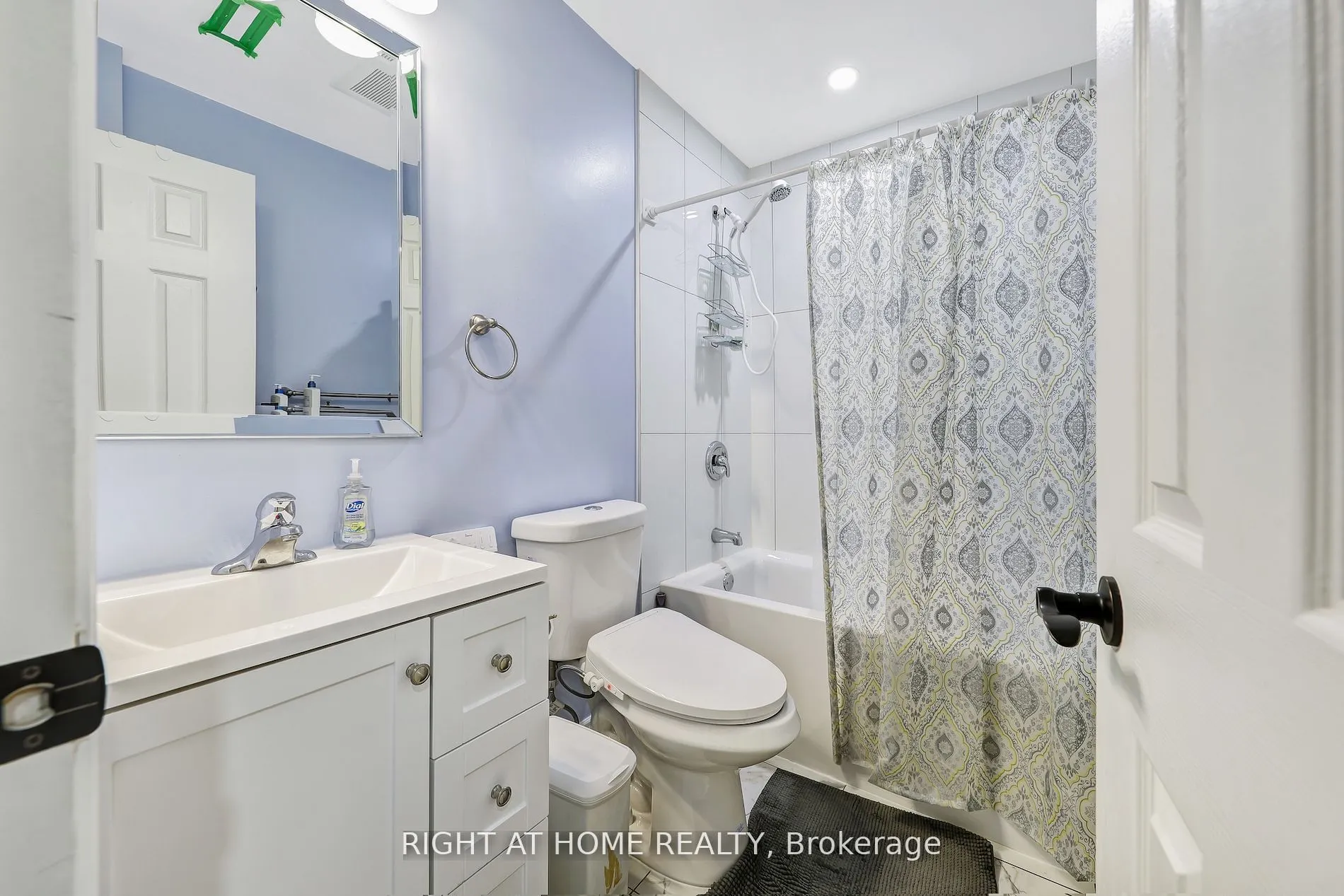 36 Hayloft Court