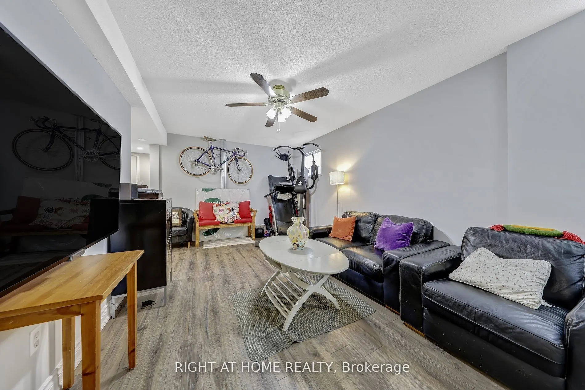 36 Hayloft Court