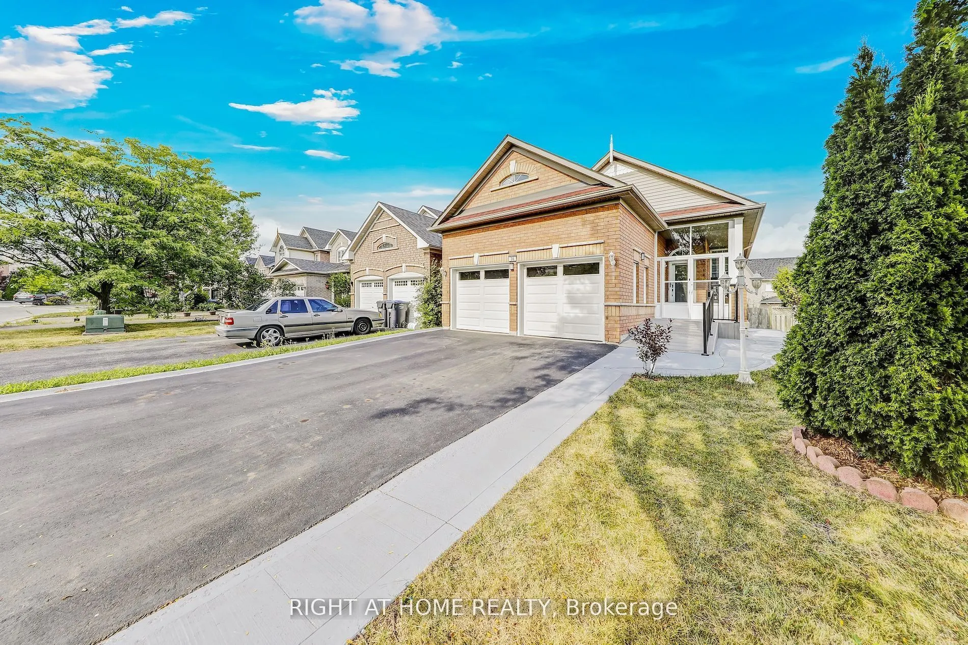 36 Hayloft Court