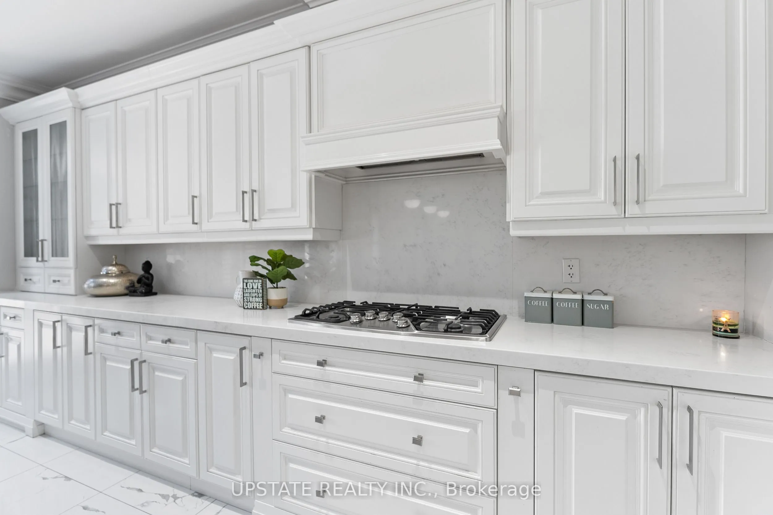 21 Lauderhill Road