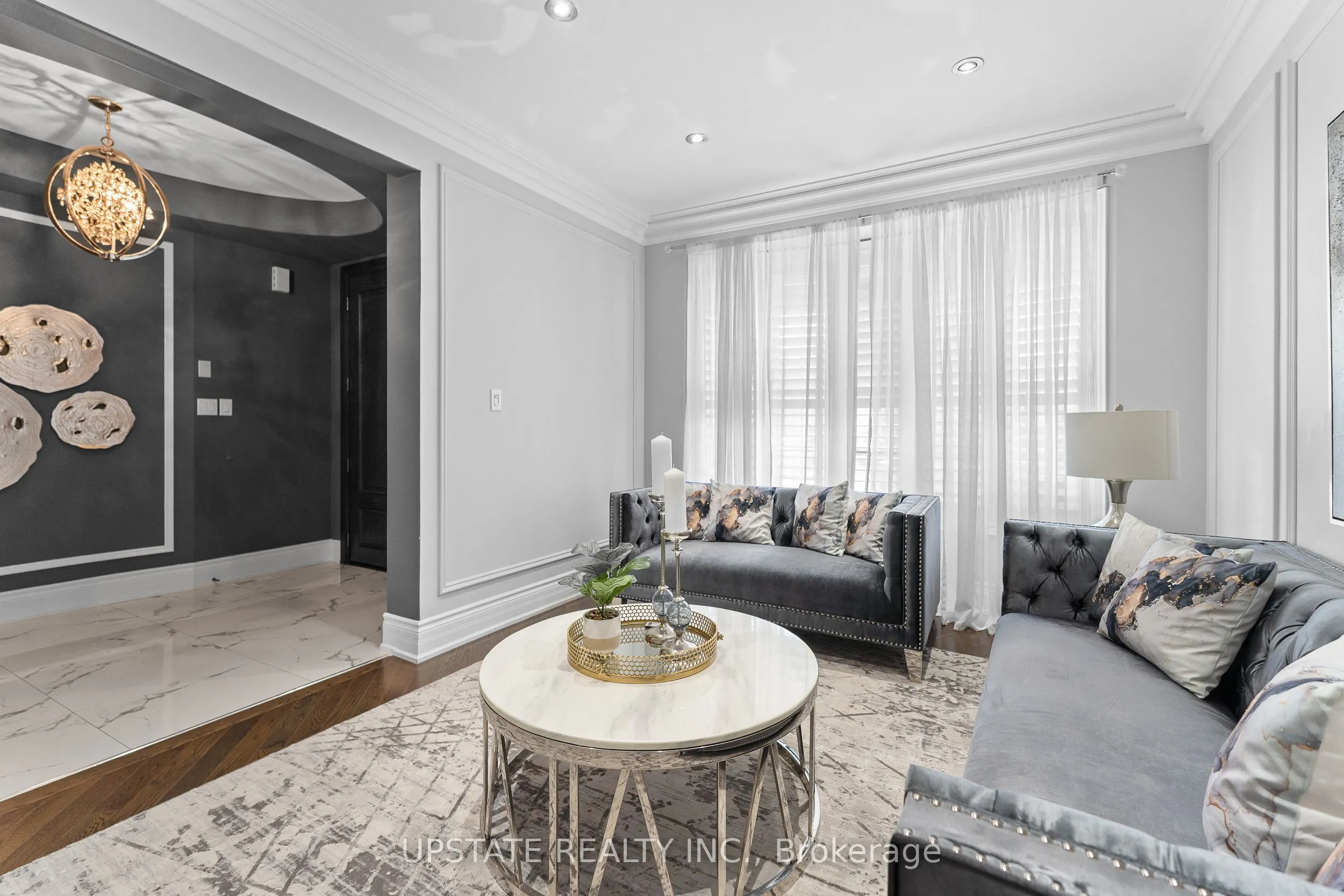 21 Lauderhill Road