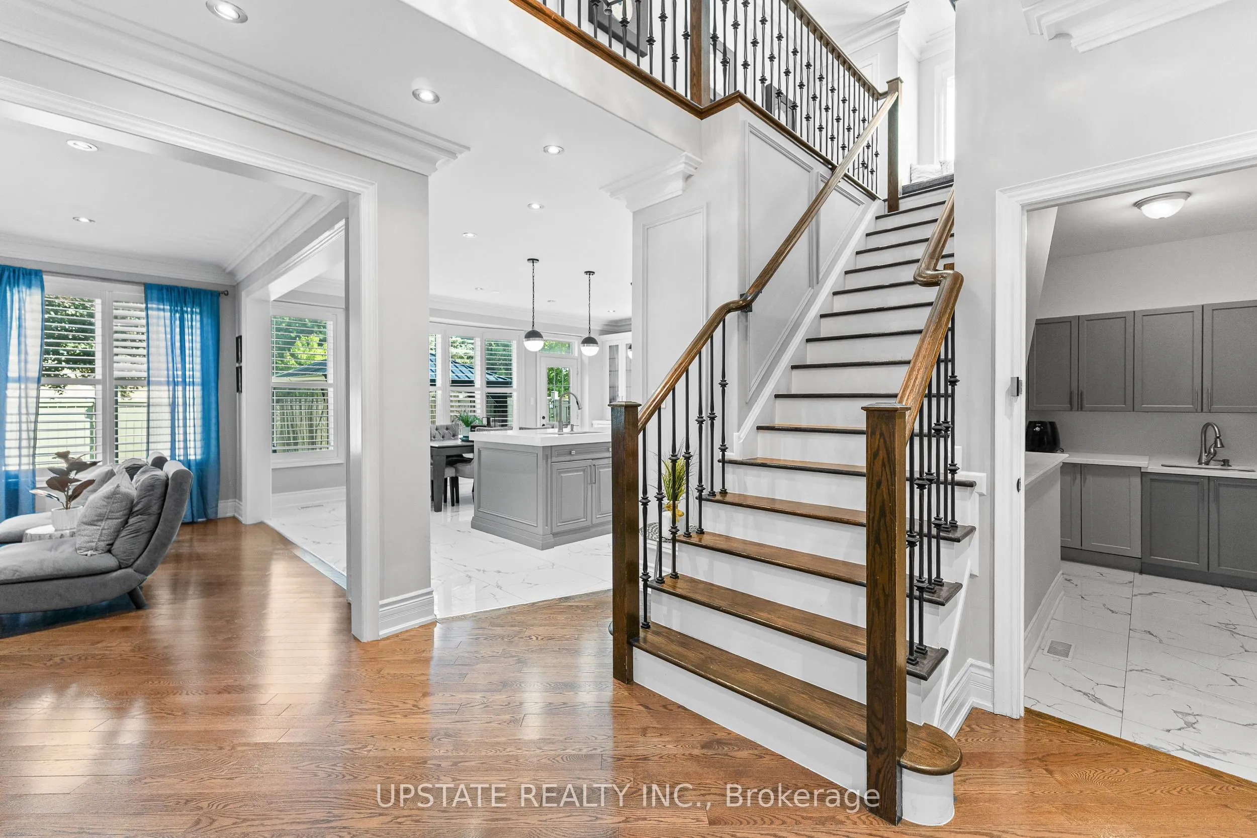 21 Lauderhill Road