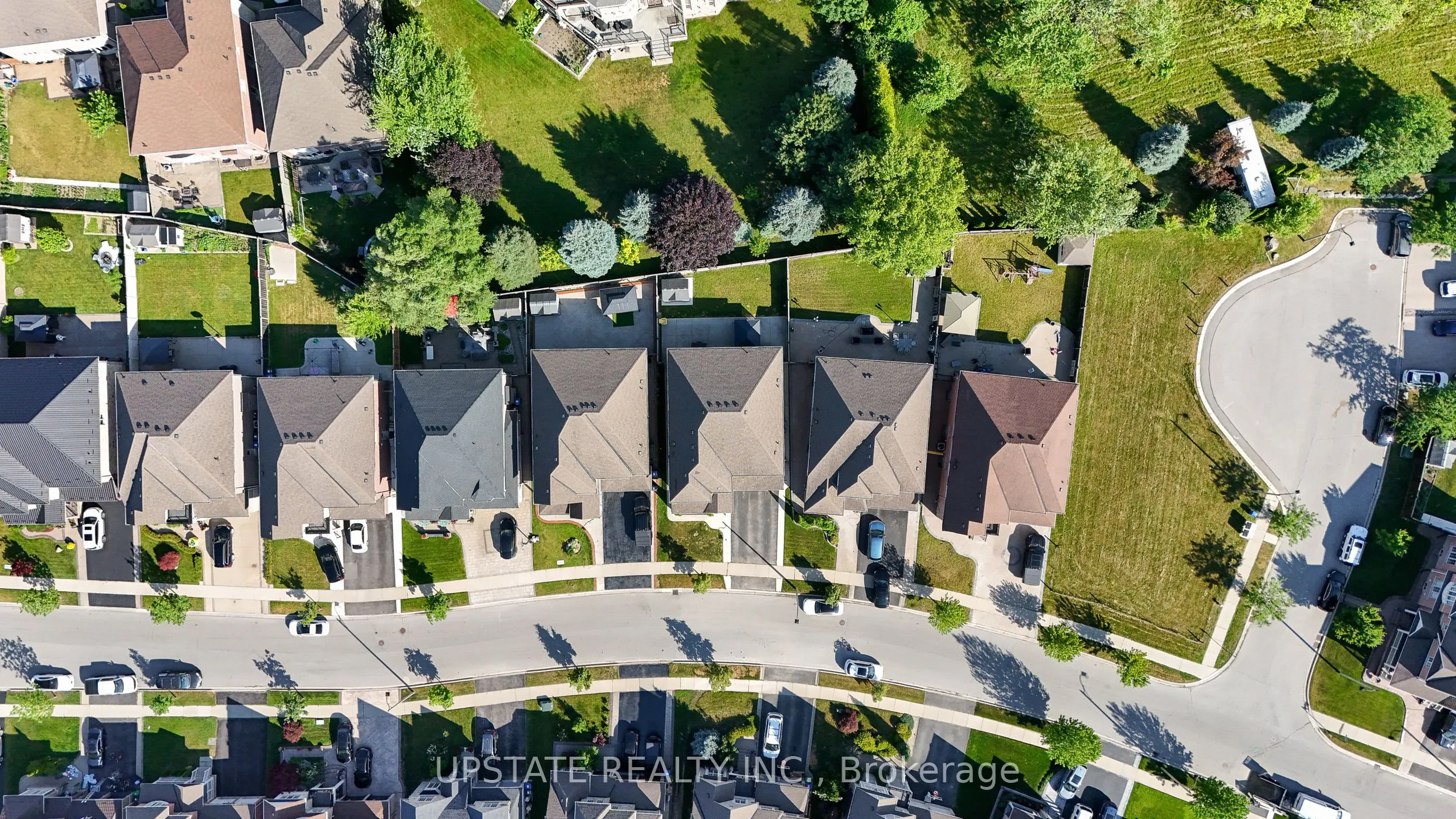 21 Lauderhill Road