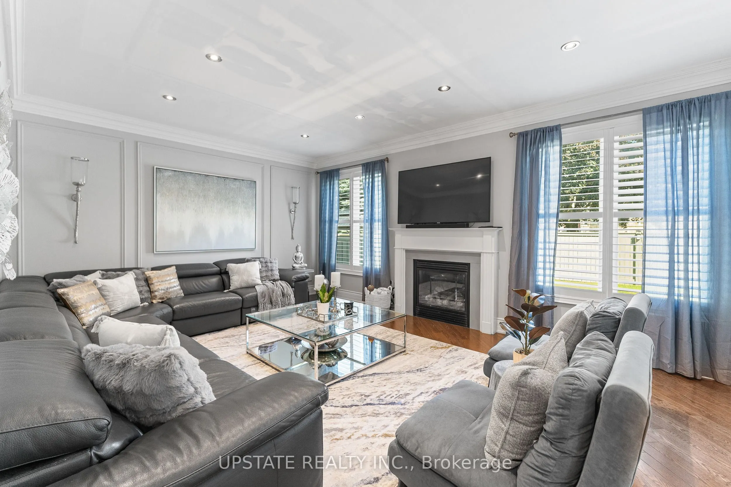 21 Lauderhill Road