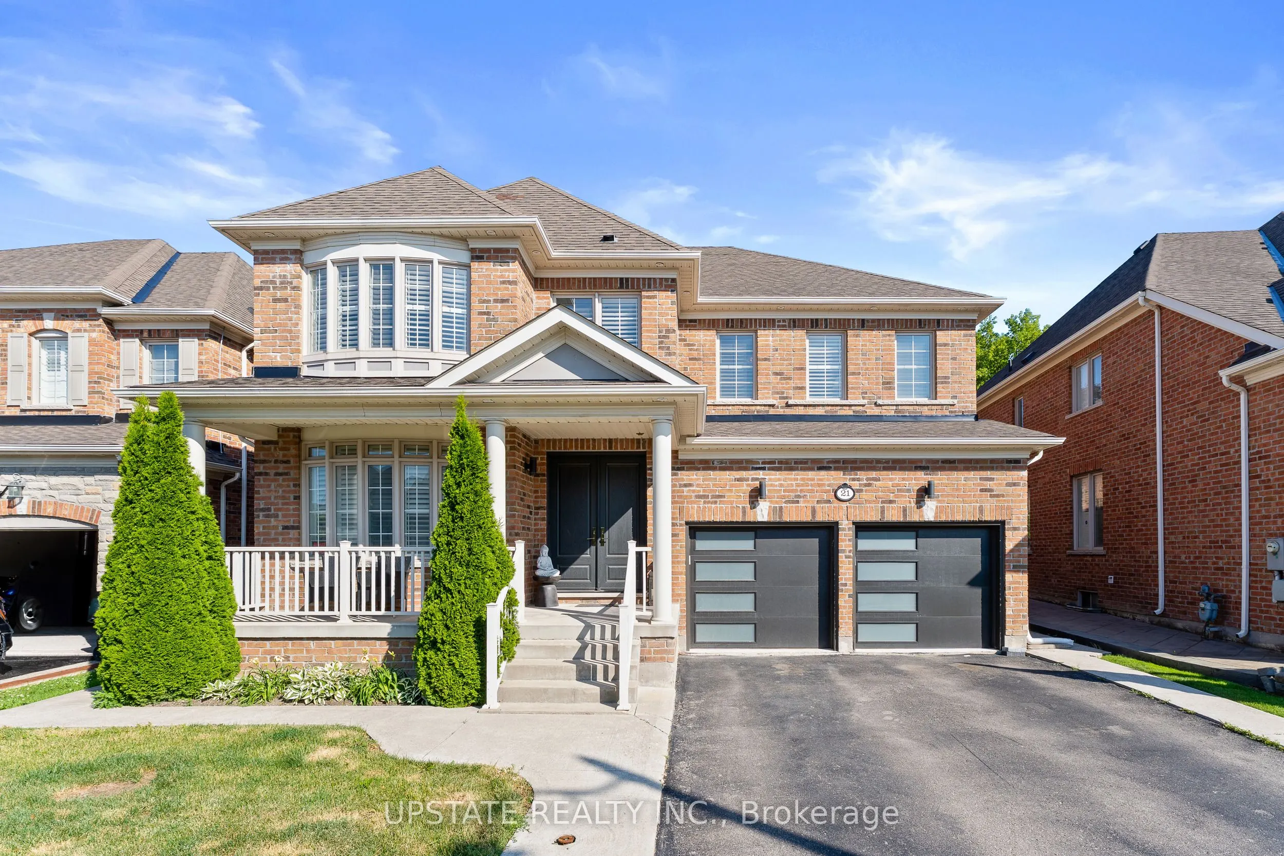 21 Lauderhill Road
