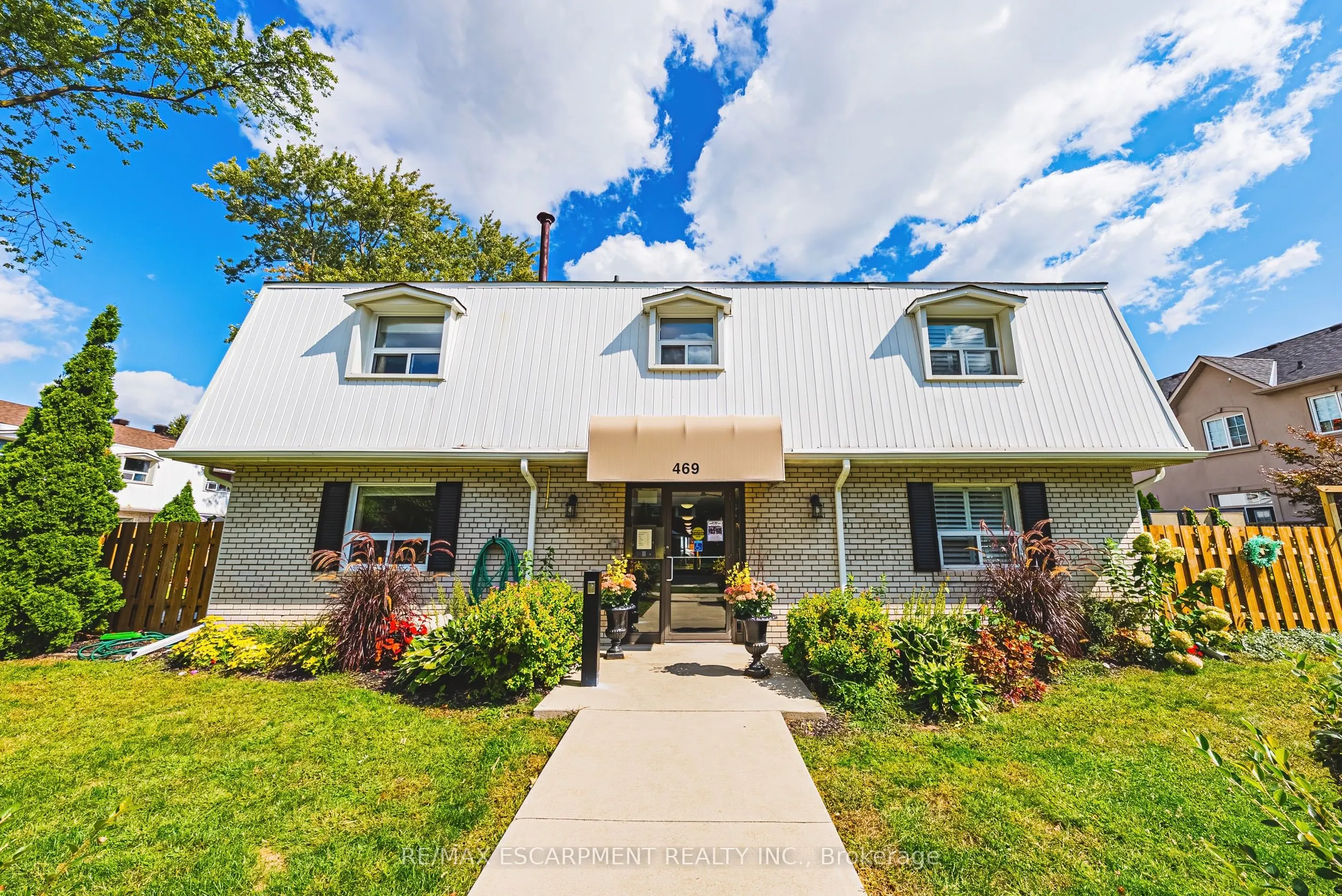 469 Claridge Road, #1