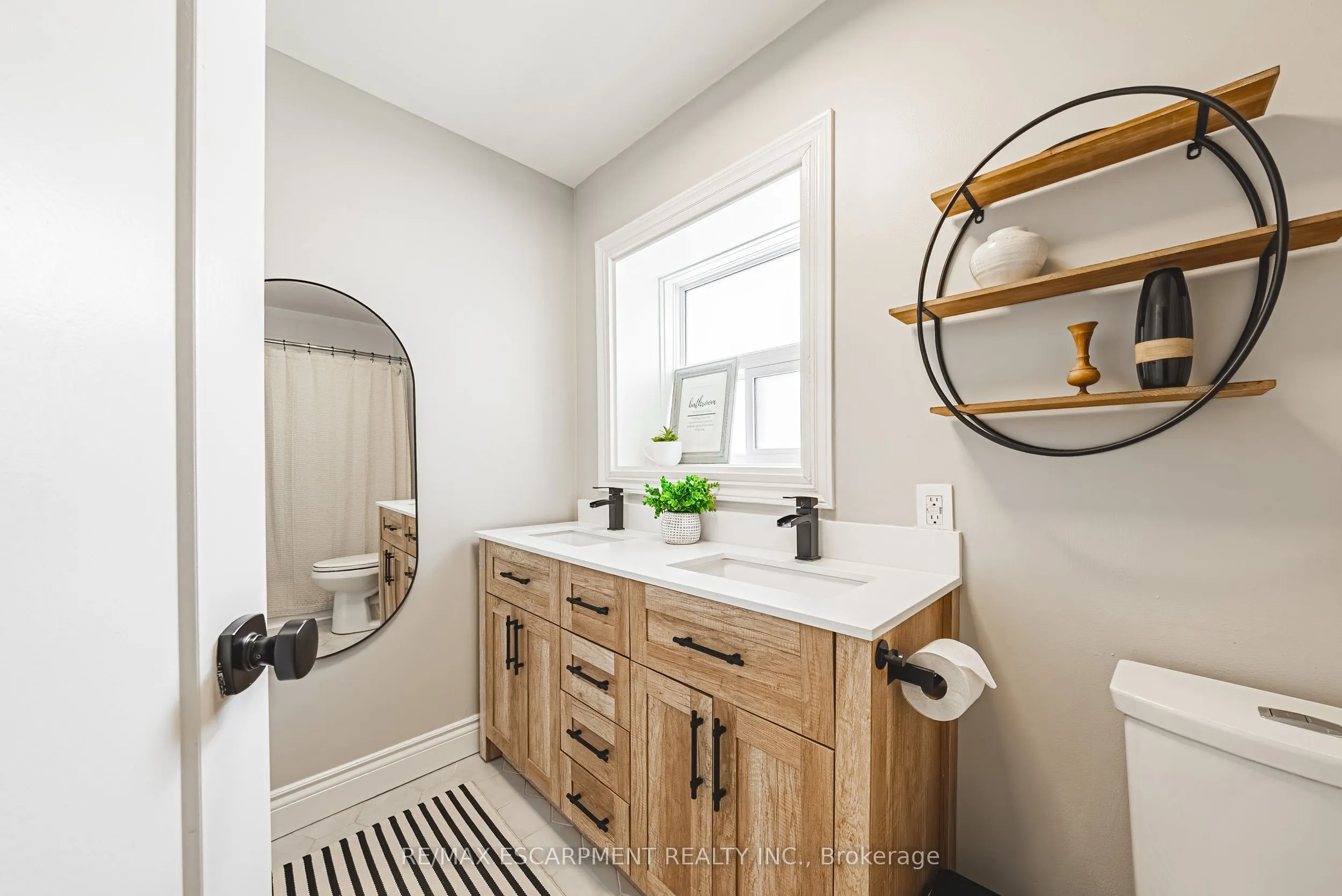 469 Claridge Road, #1