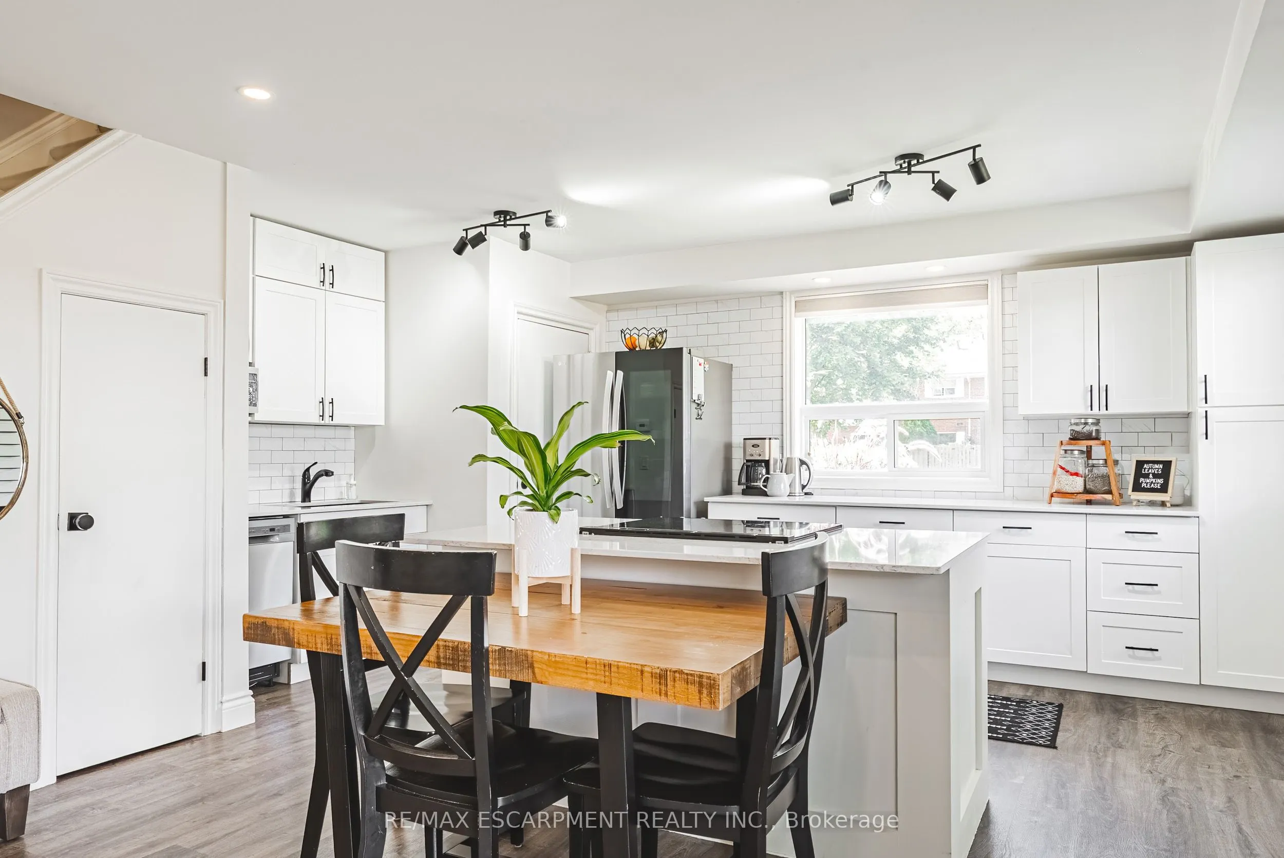 469 Claridge Road, #1