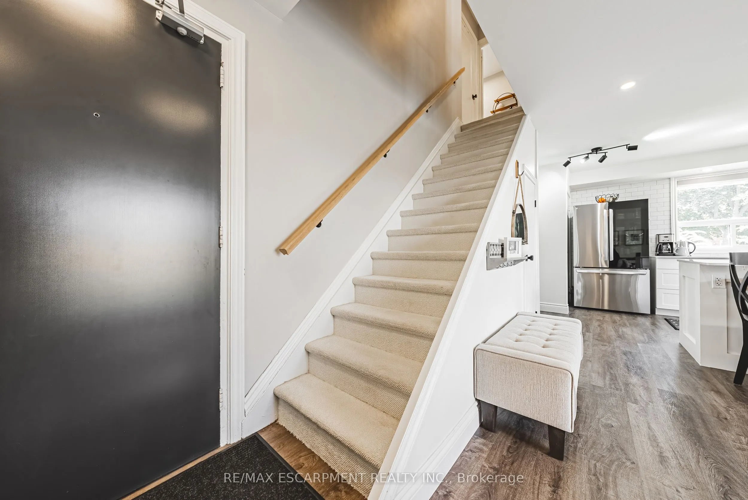469 Claridge Road, #1