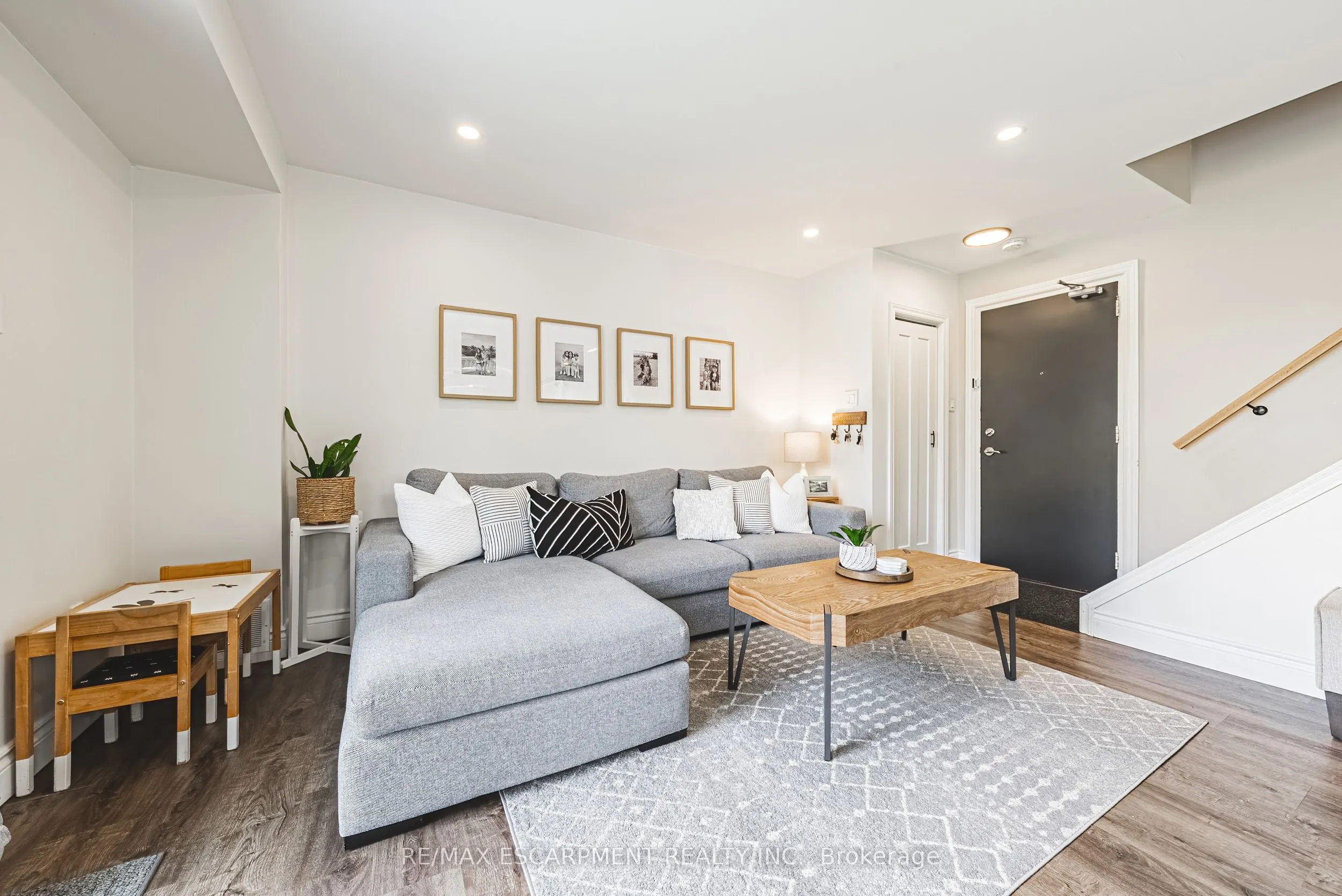 469 Claridge Road, #1
