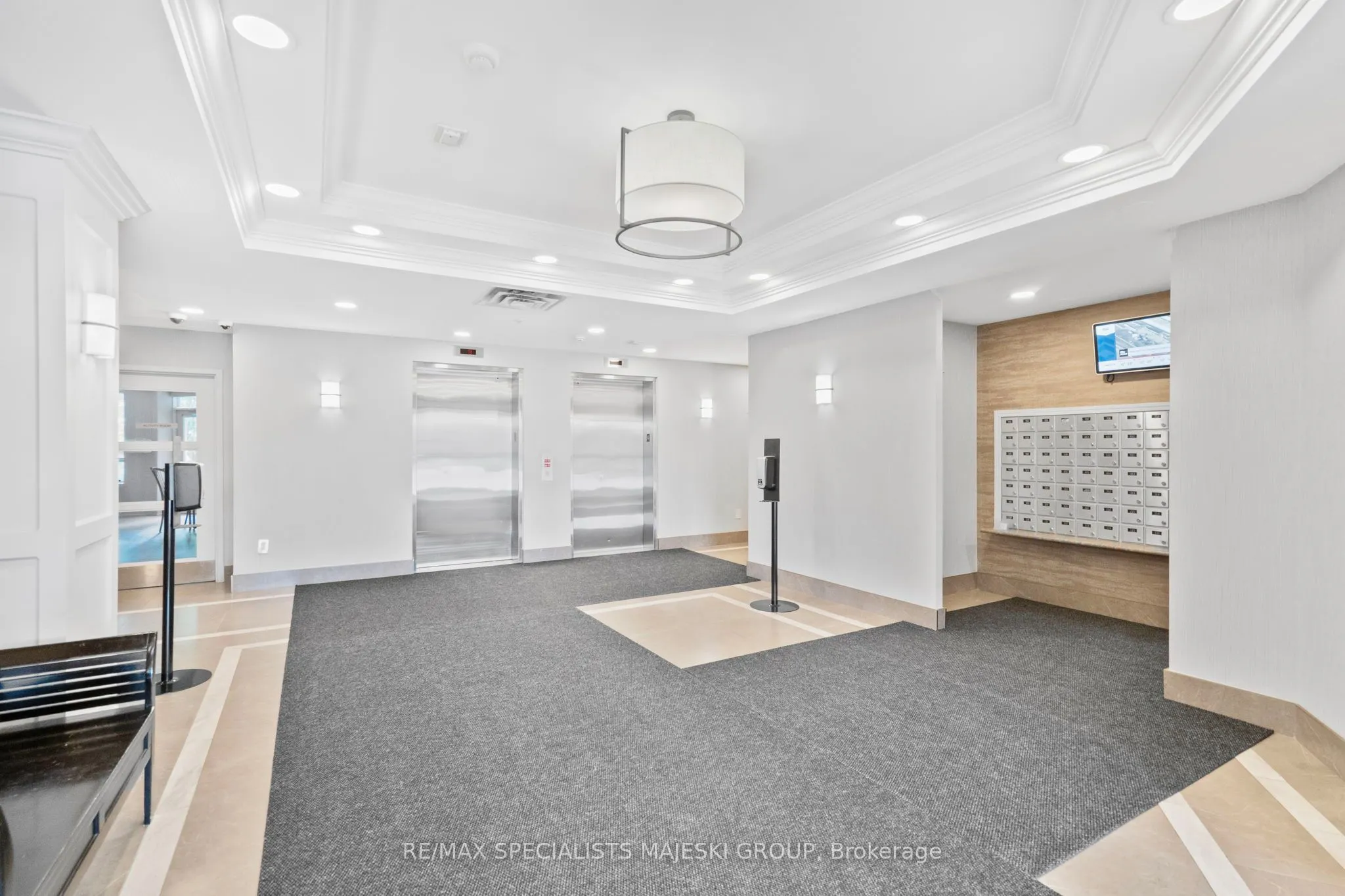 300 Ray Lawson Boulevard, #307