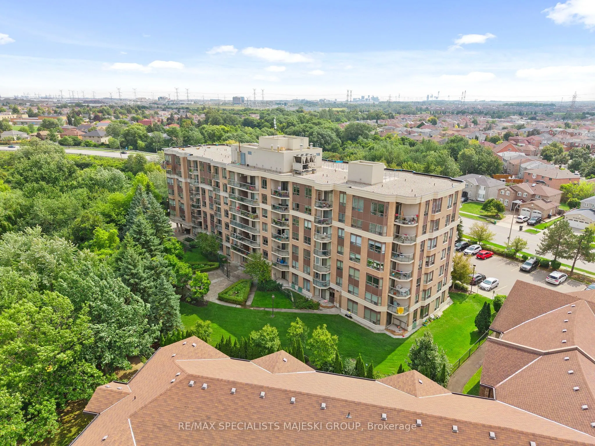 300 Ray Lawson Boulevard, #307