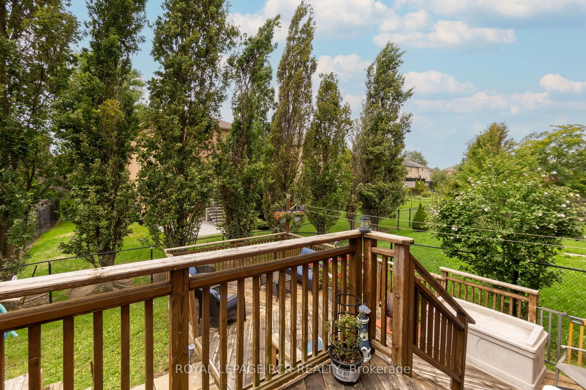 20 Marnet Court