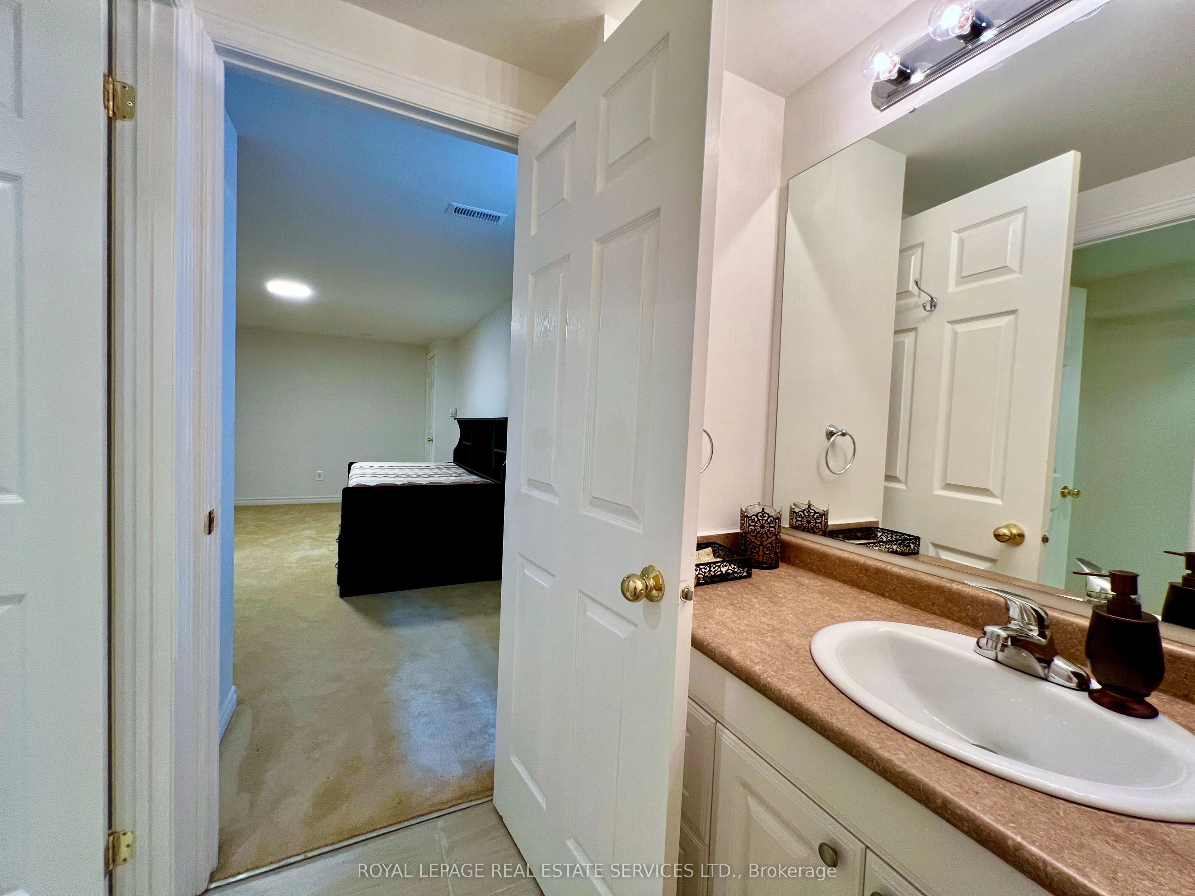 1450 Greenbriar Drive