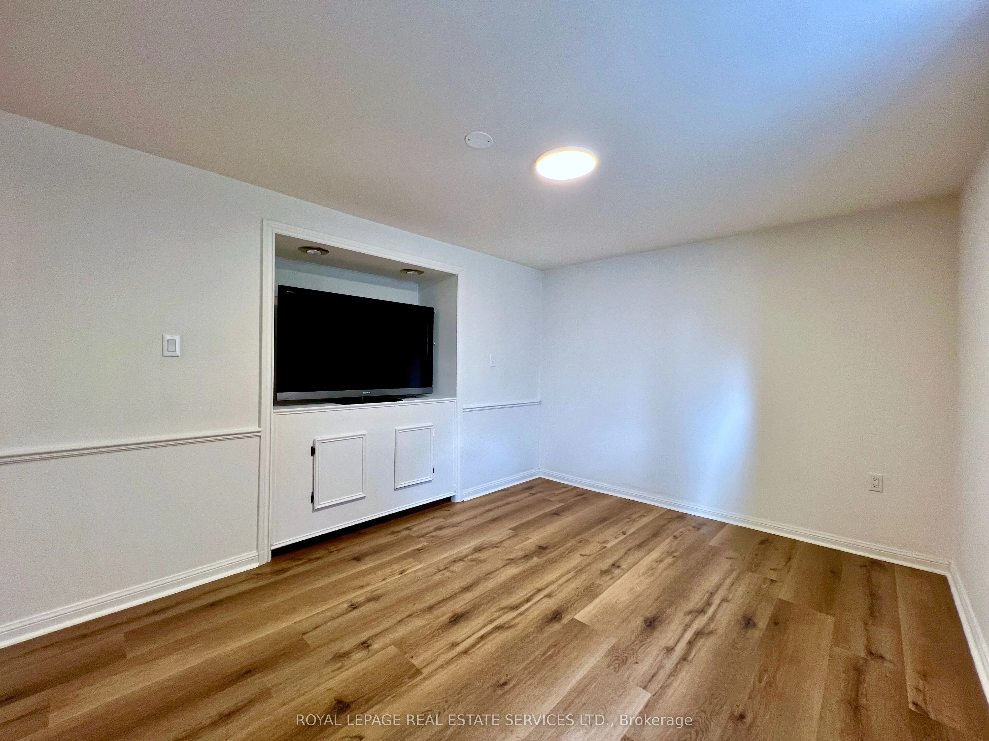 1450 Greenbriar Drive