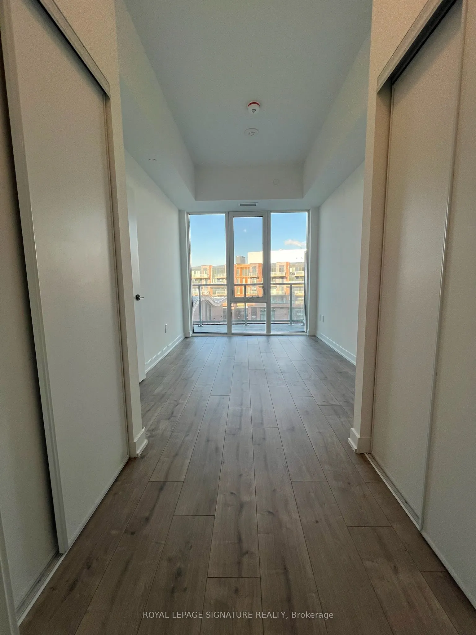 220 Missinnihe Way, #402