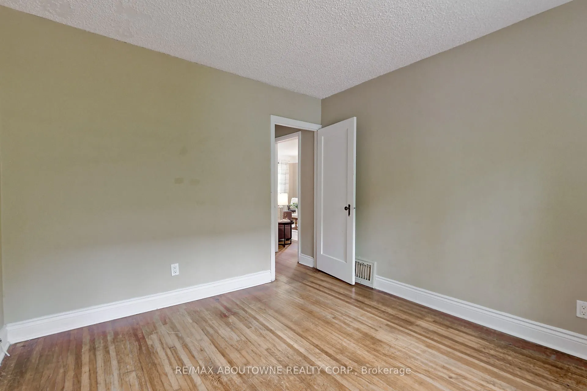 469 Woodland Avenue