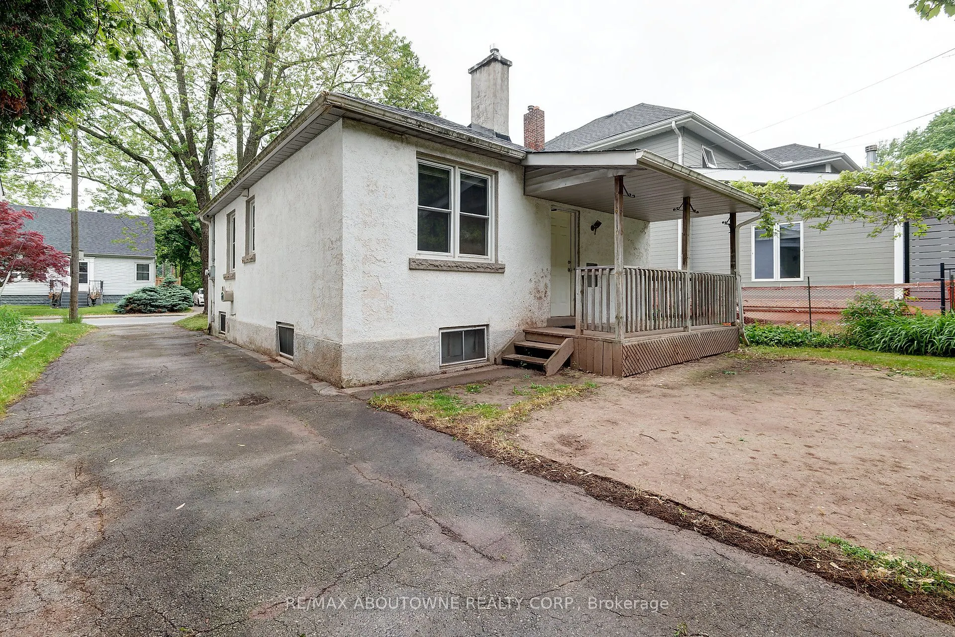 469 Woodland Avenue