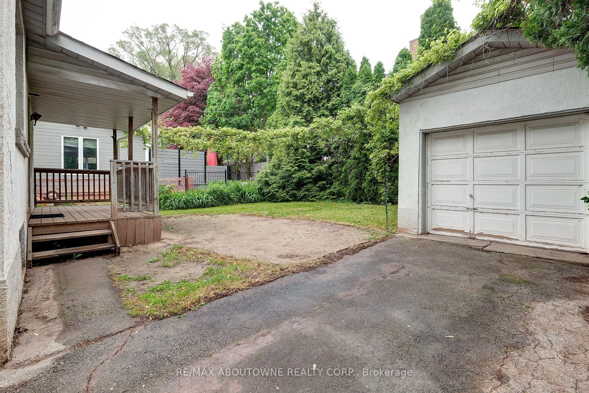 469 Woodland Avenue