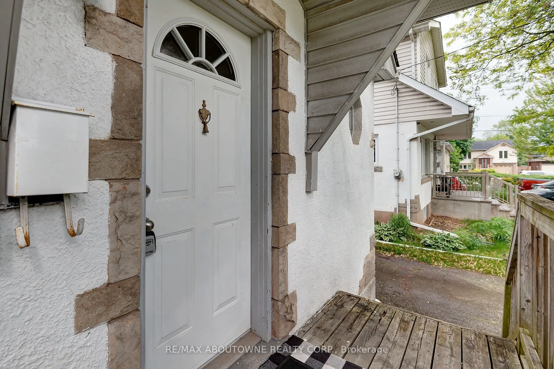 469 Woodland Avenue