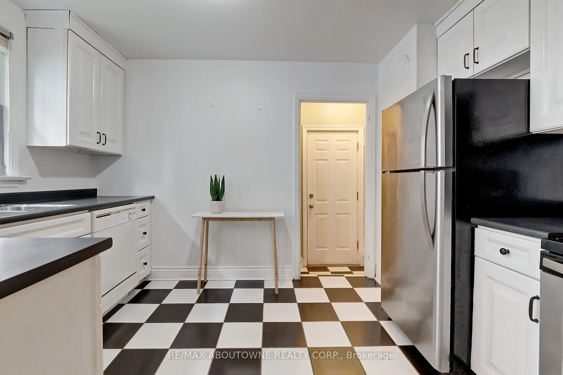 469 Woodland Avenue