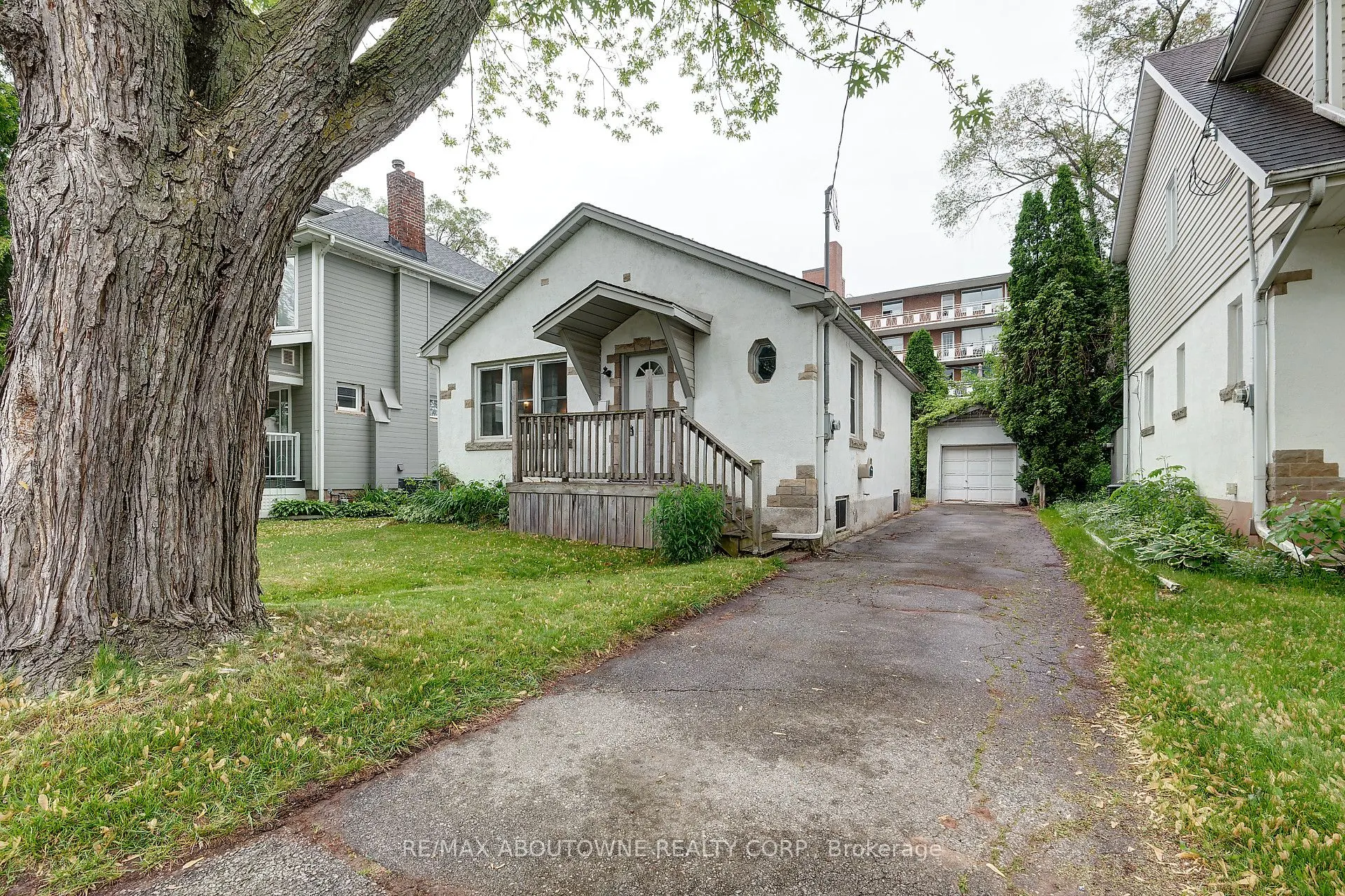 469 Woodland Avenue