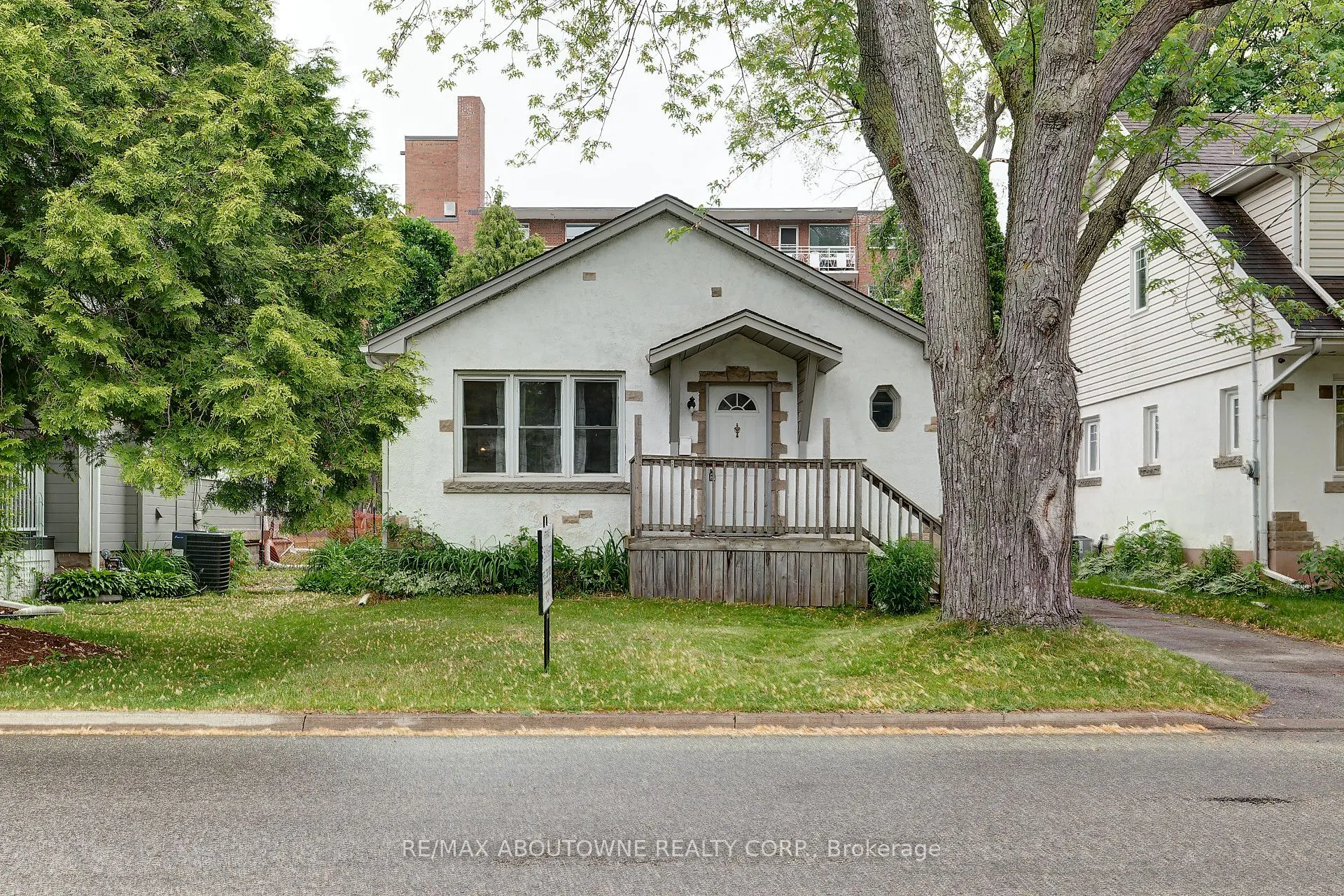 469 Woodland Avenue