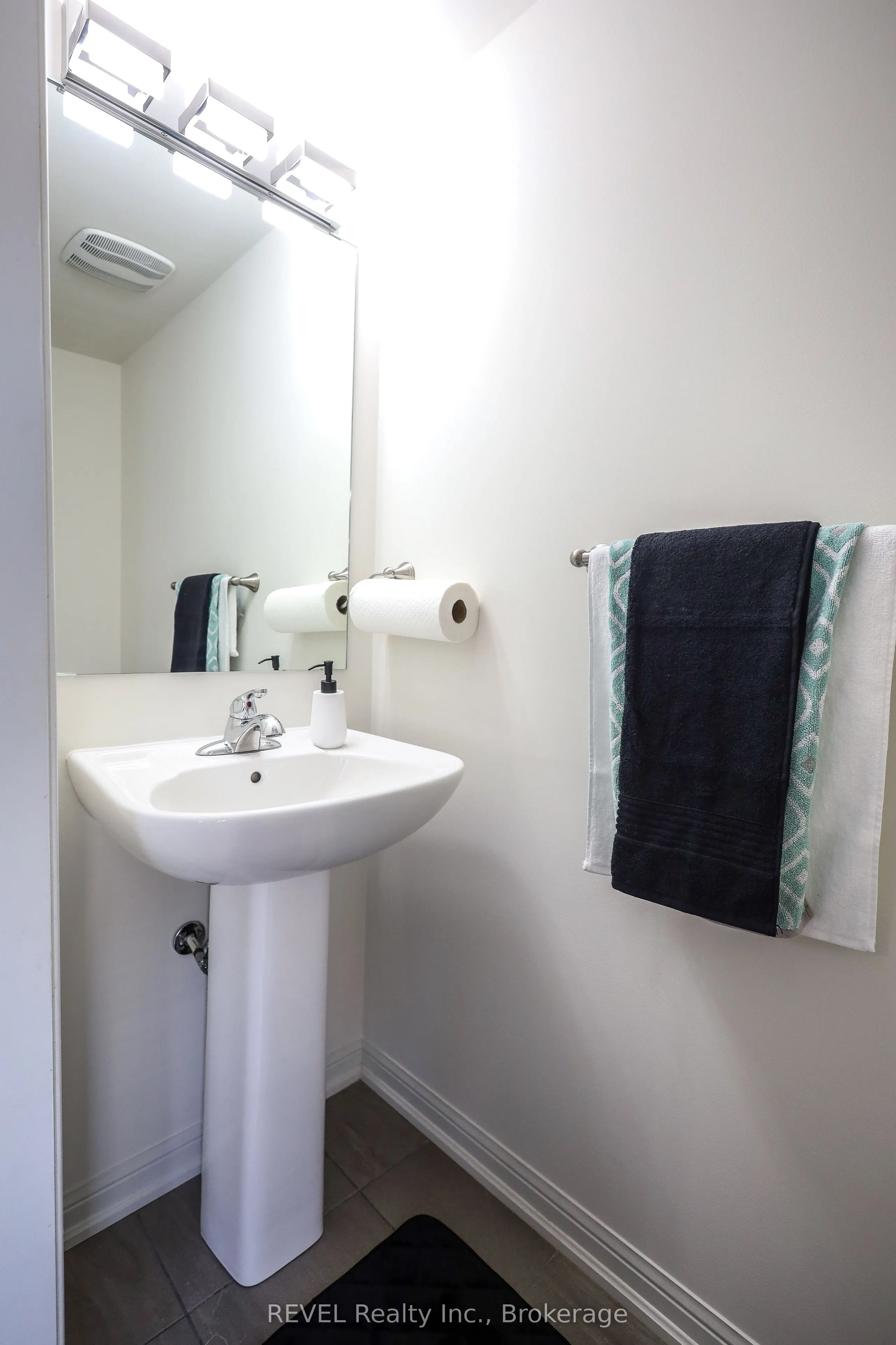 1 Beckenrose Court, #87