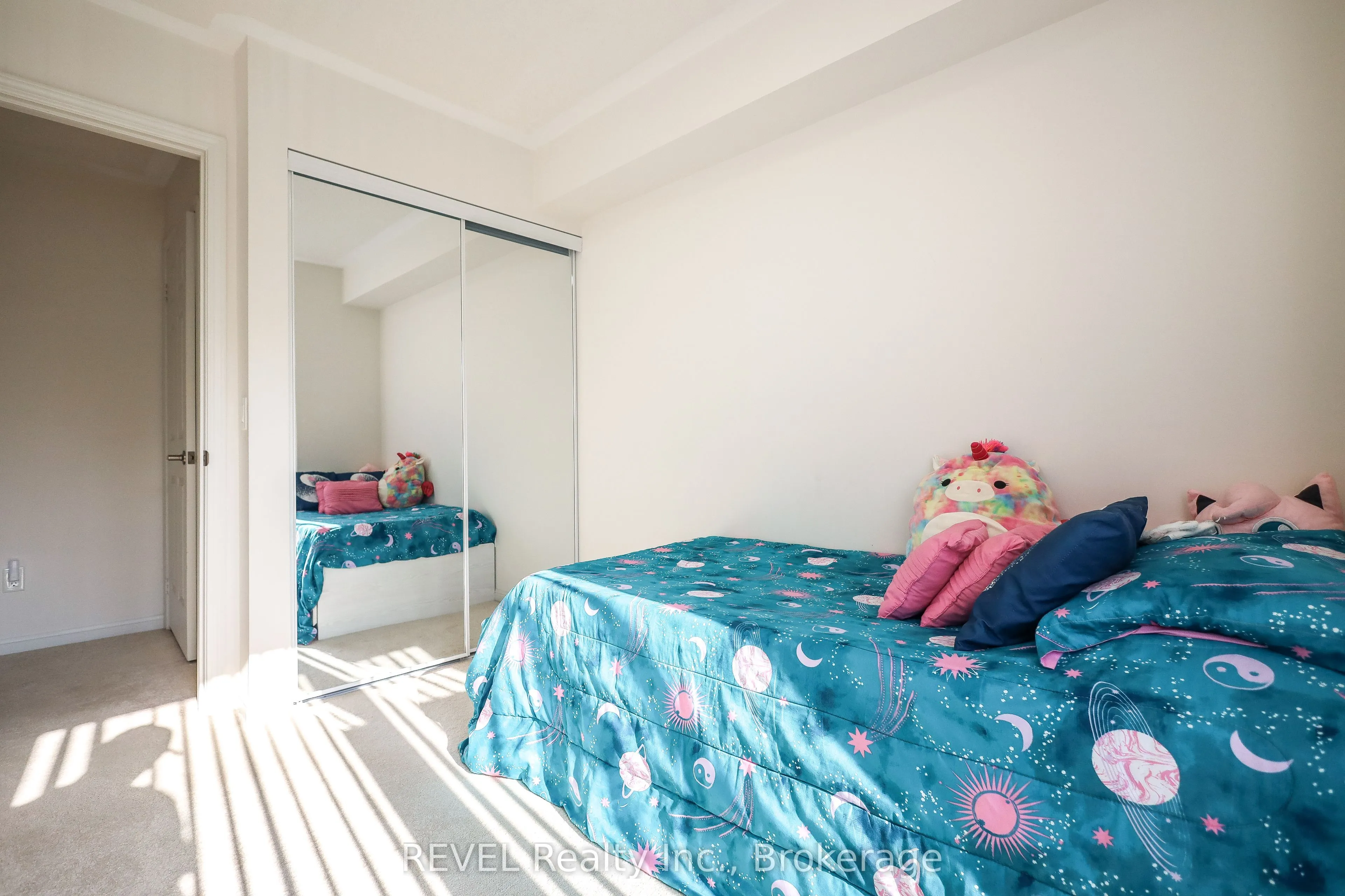 1 Beckenrose Court, #87