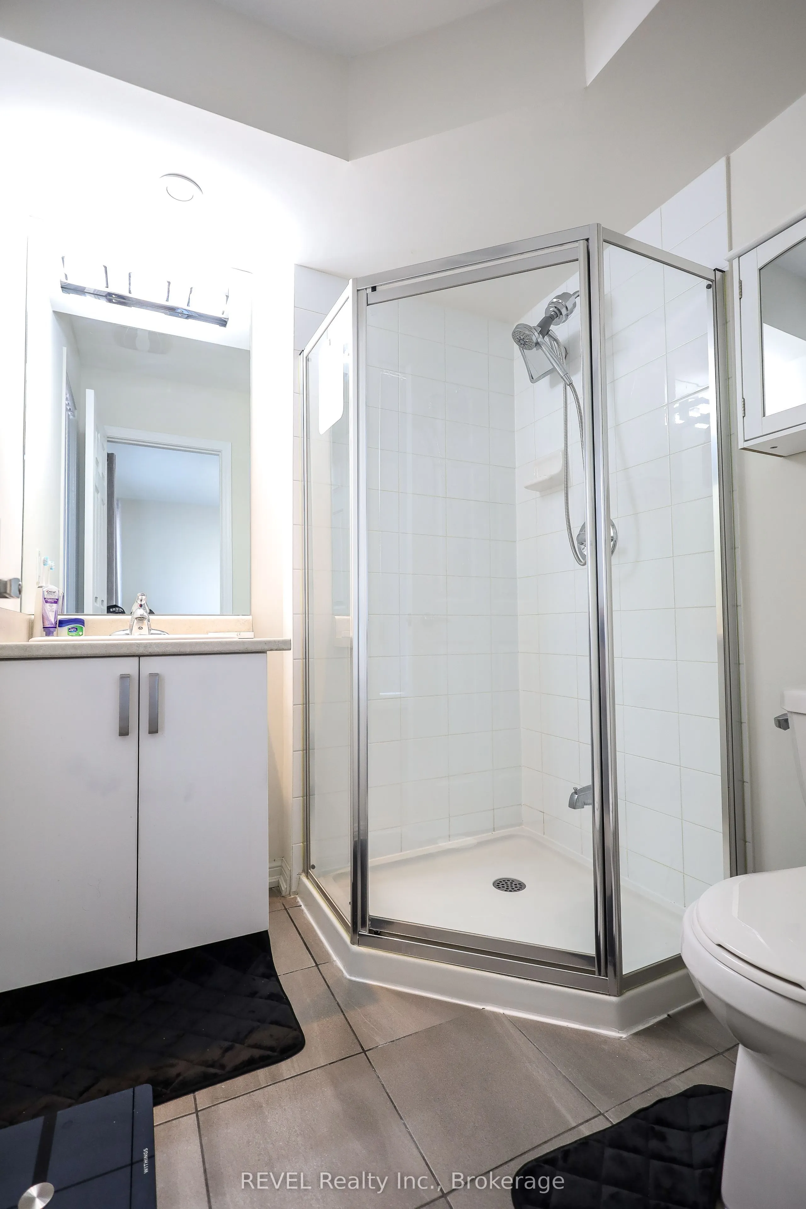 1 Beckenrose Court, #87