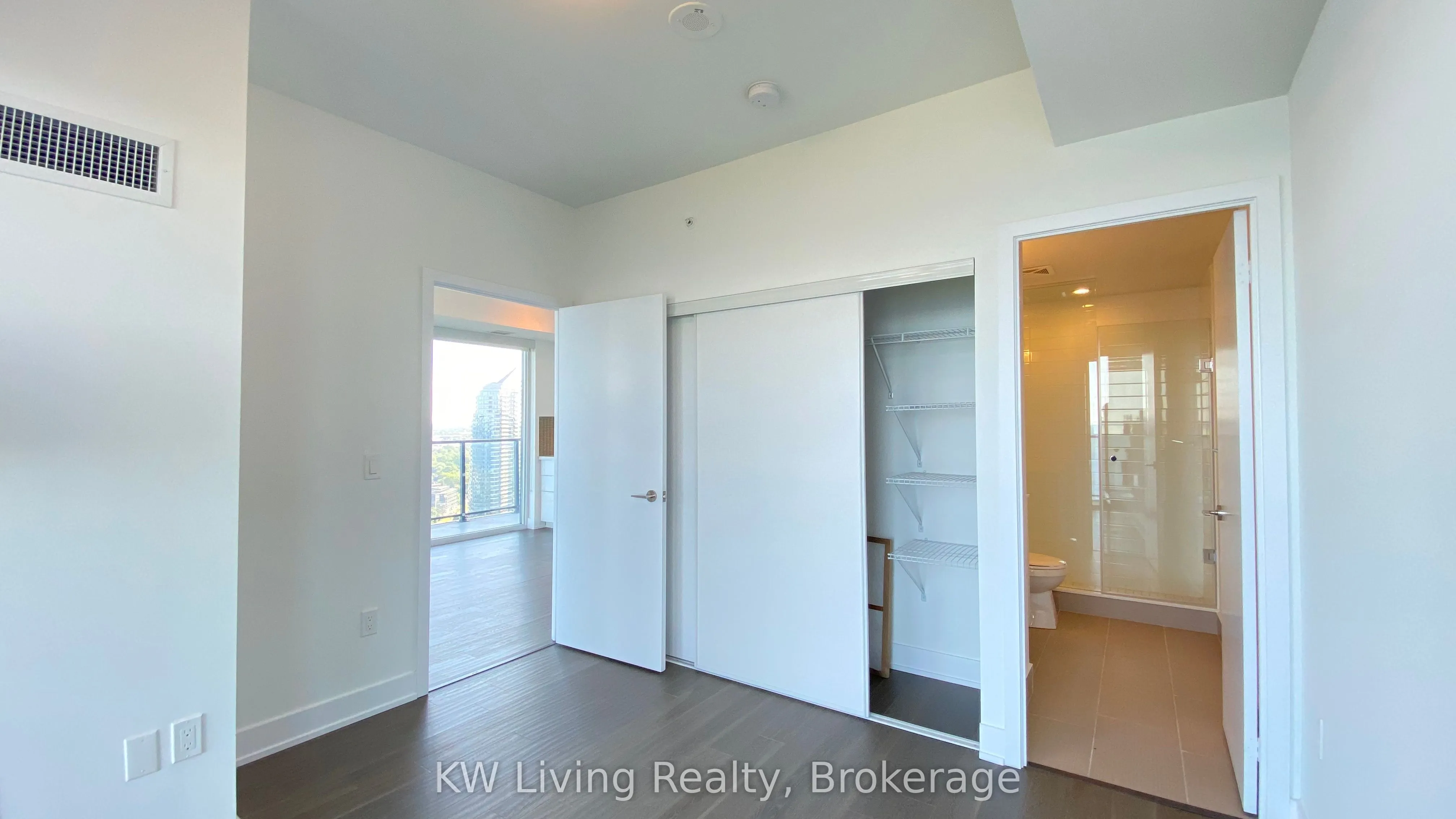 20 Shore Breeze Drive, #2710