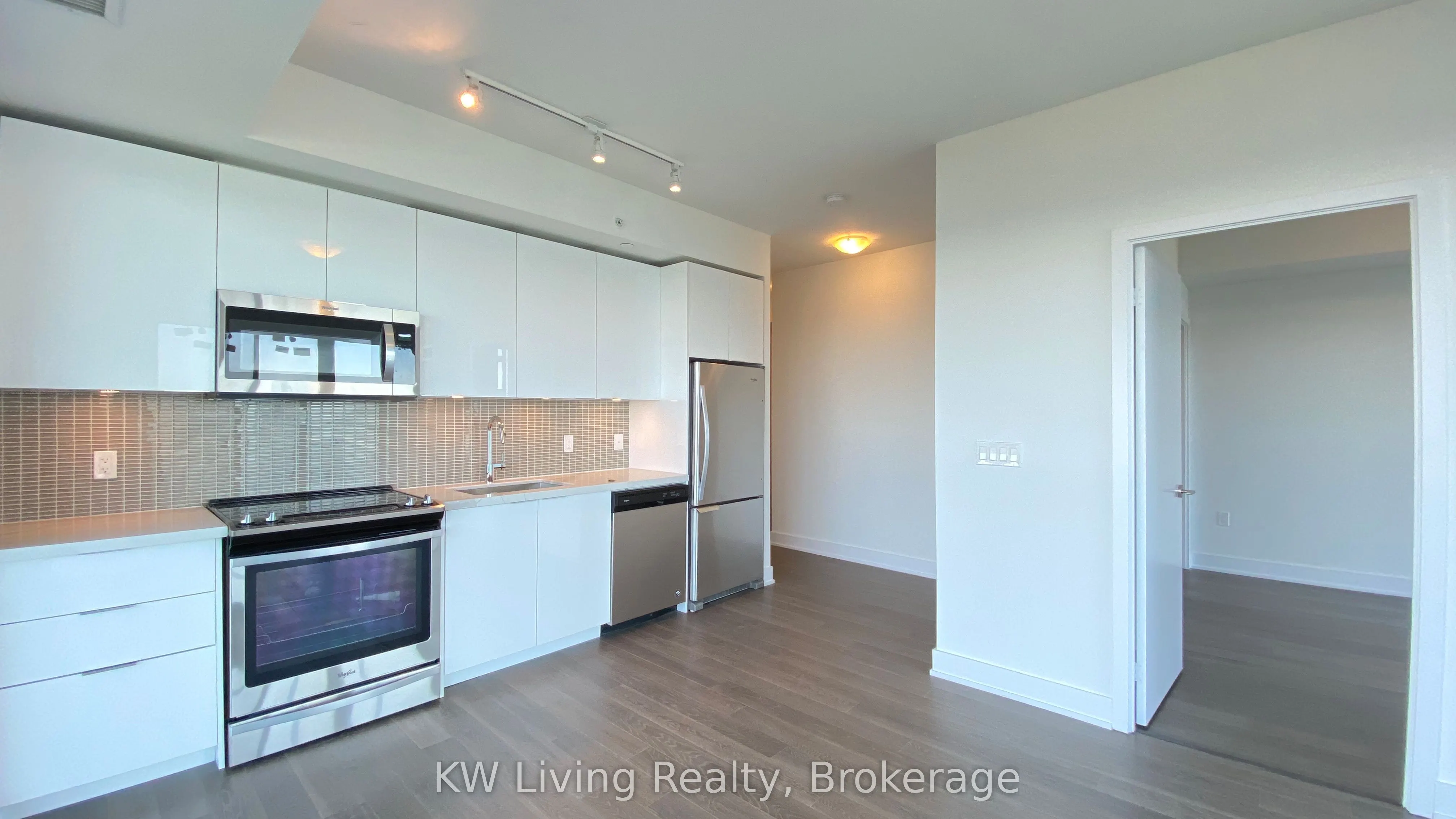 20 Shore Breeze Drive, #2710