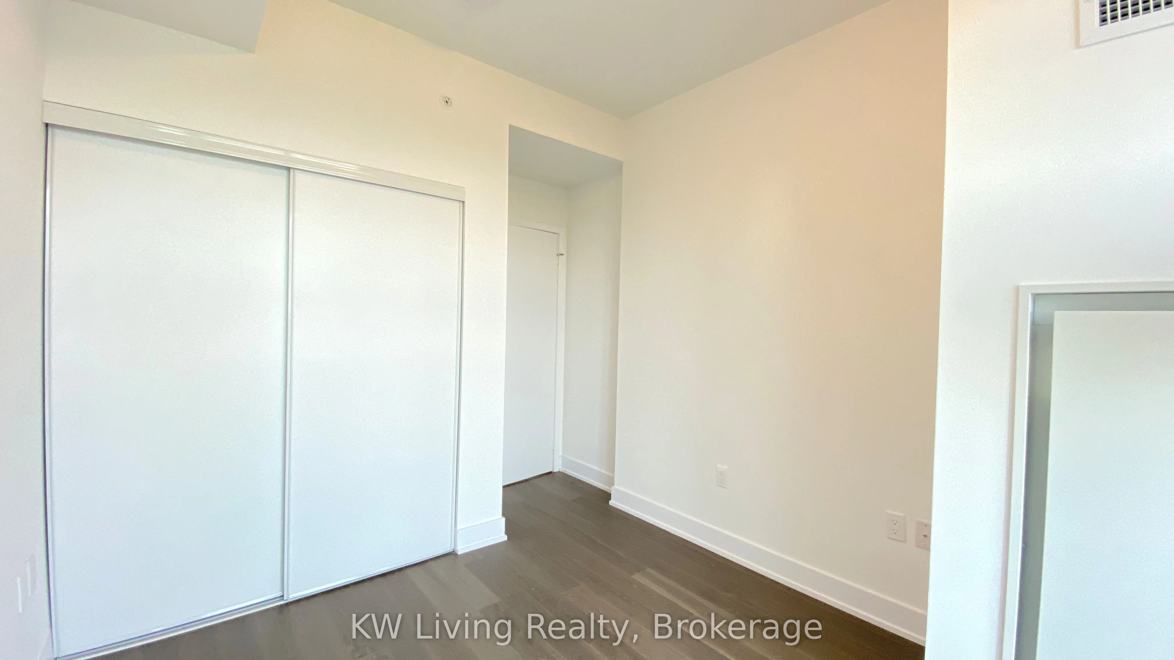 20 Shore Breeze Drive, #2710