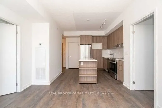 2520 Eglinton Avenue, #1319
