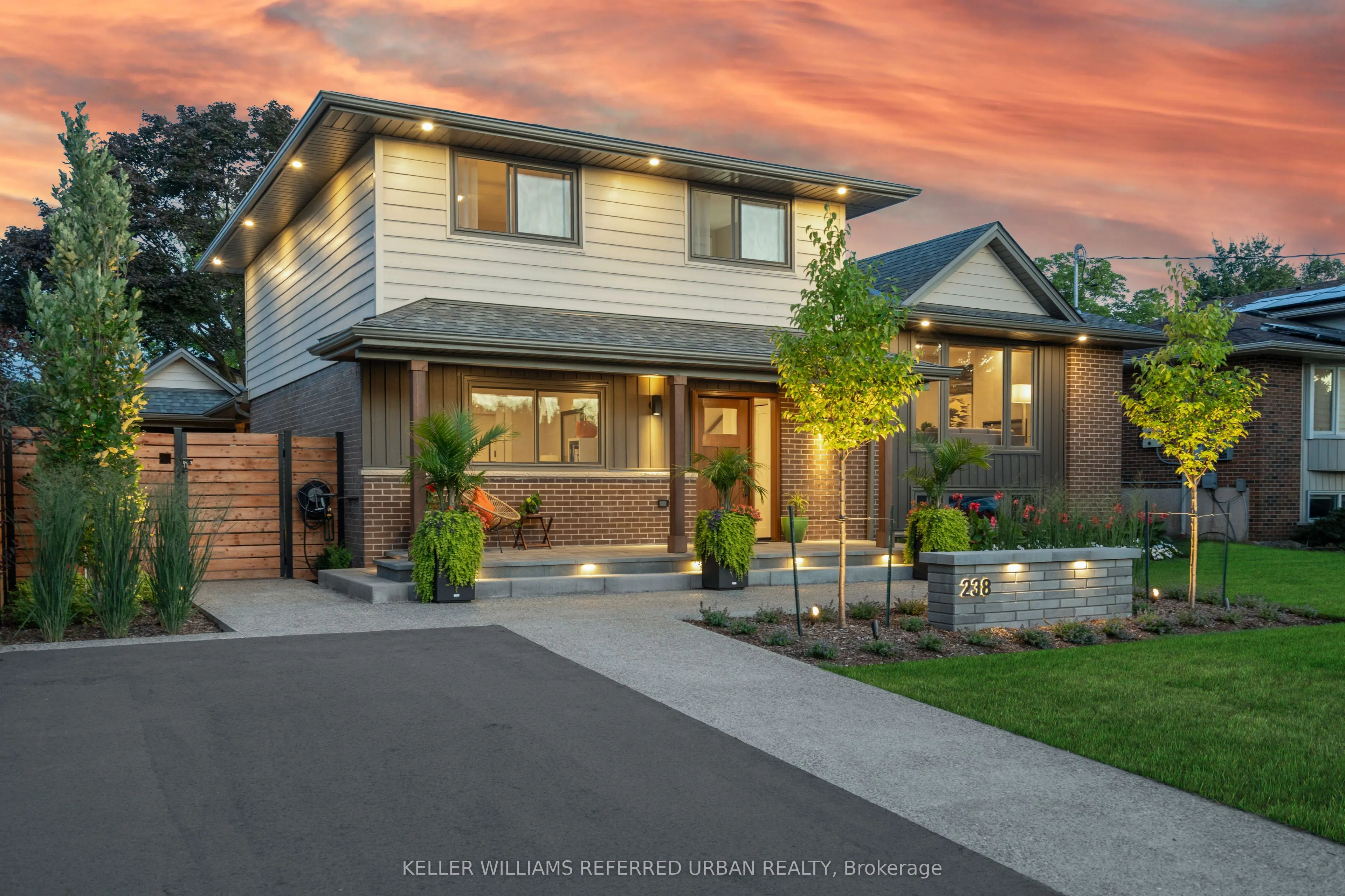 238 Slater Crescent