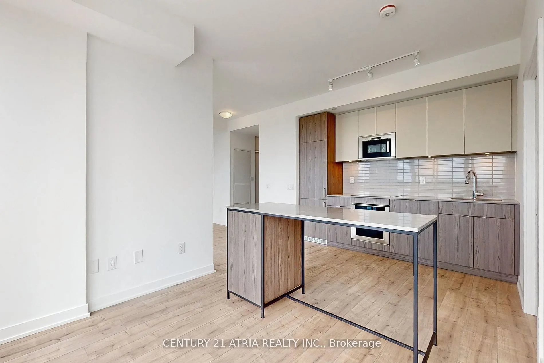 220 Missinnihe Way, #1410