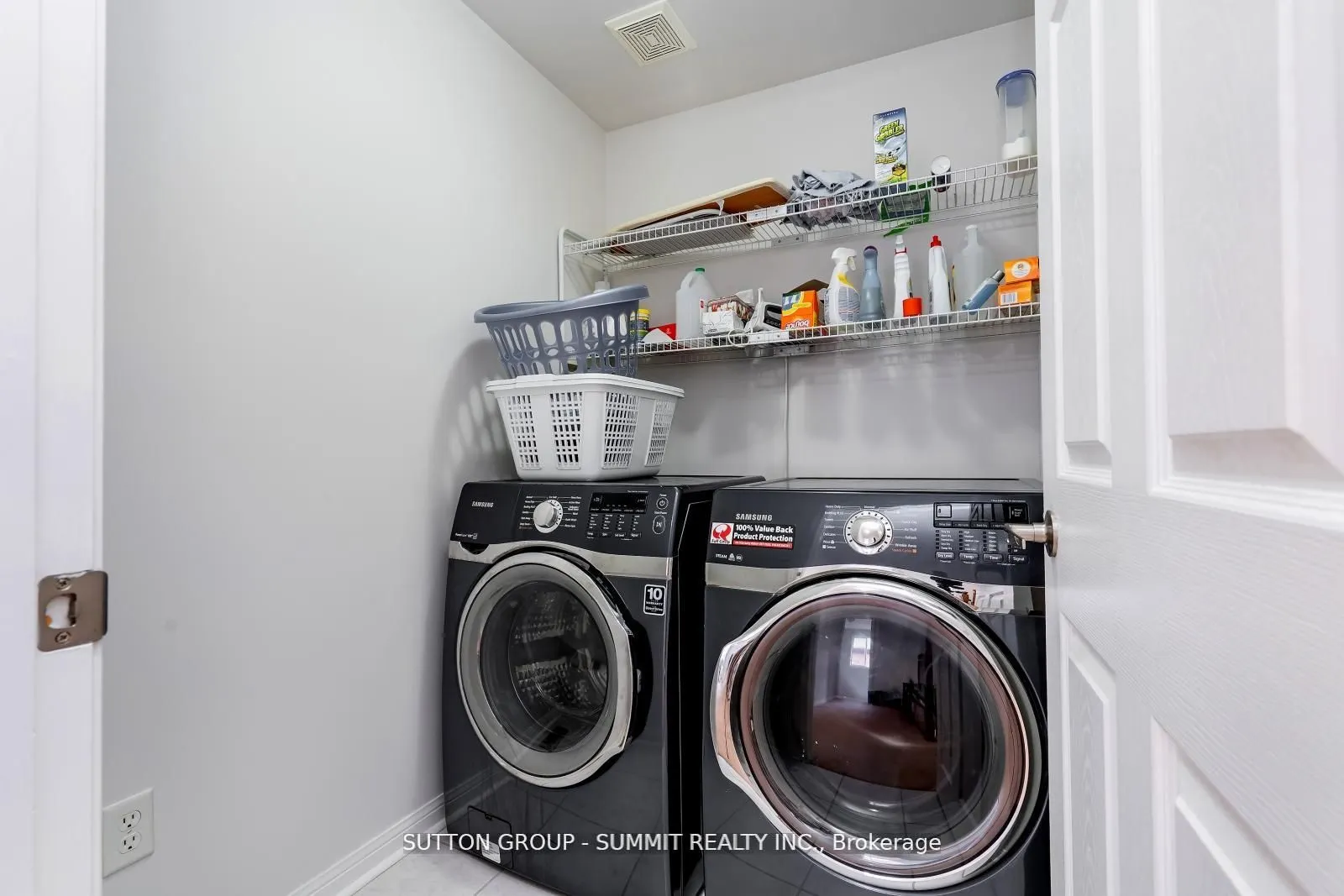 1283 Robson Crescent