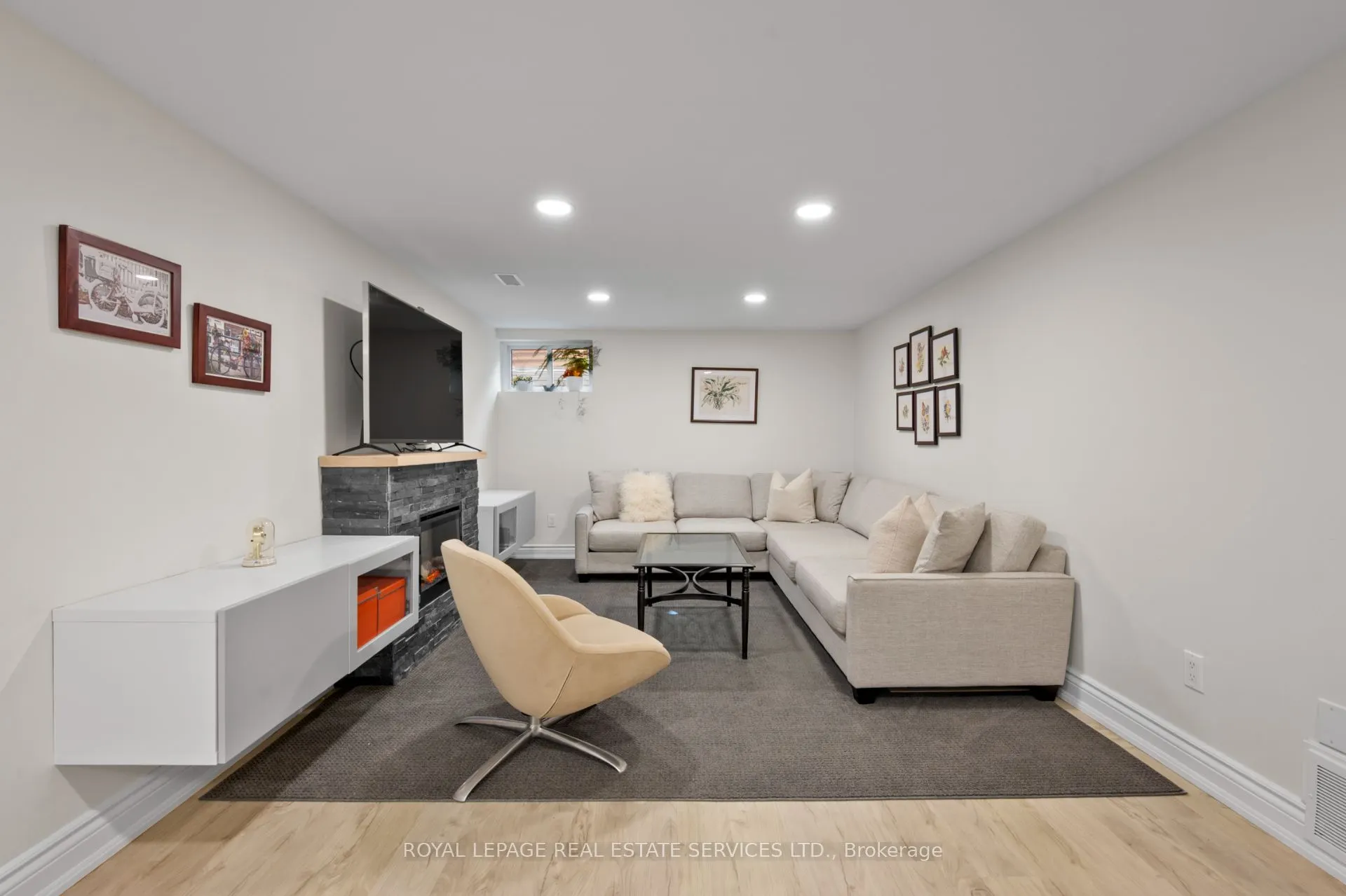 70 Chestnut Hills Parkway