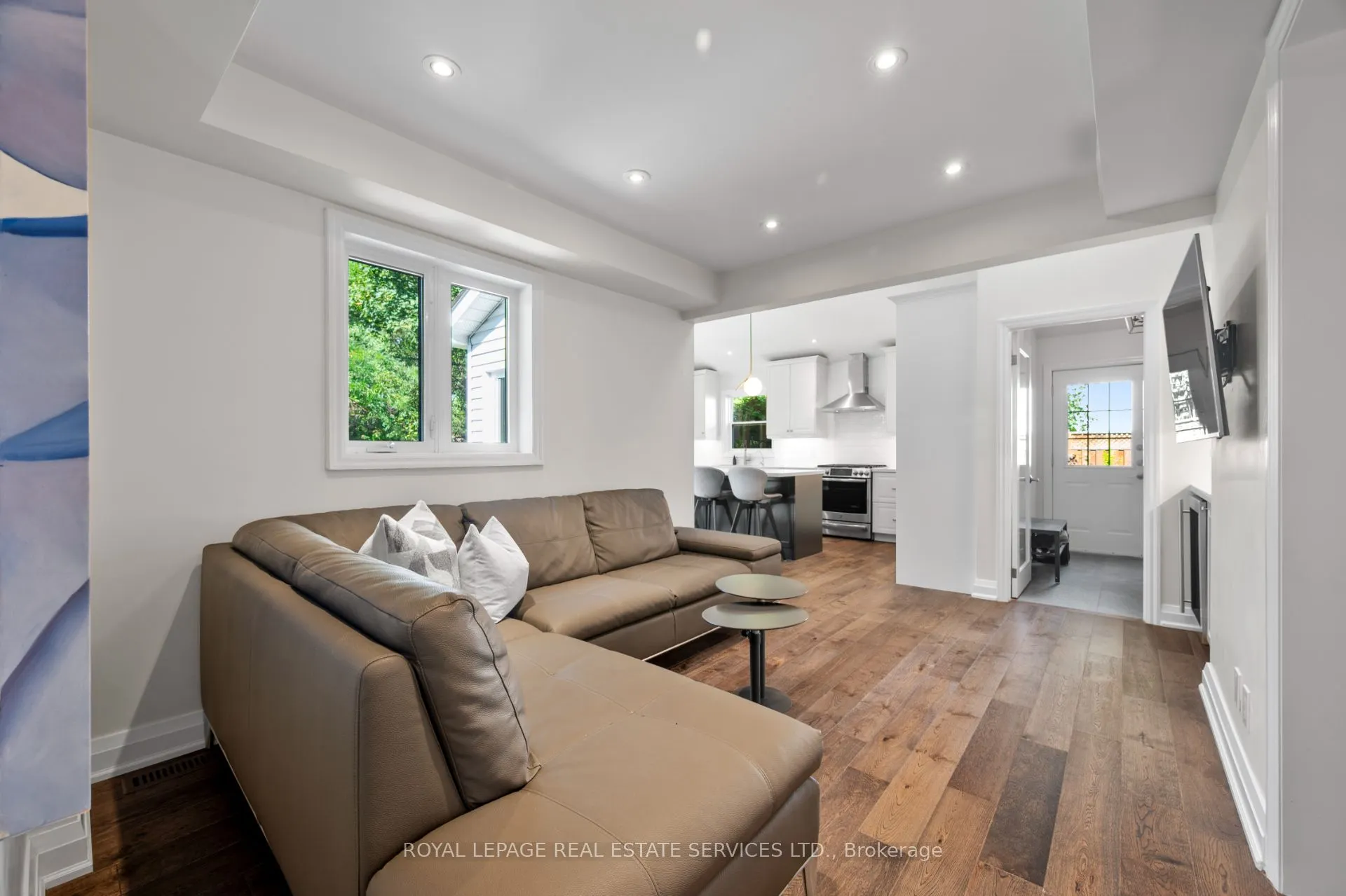 70 Chestnut Hills Parkway