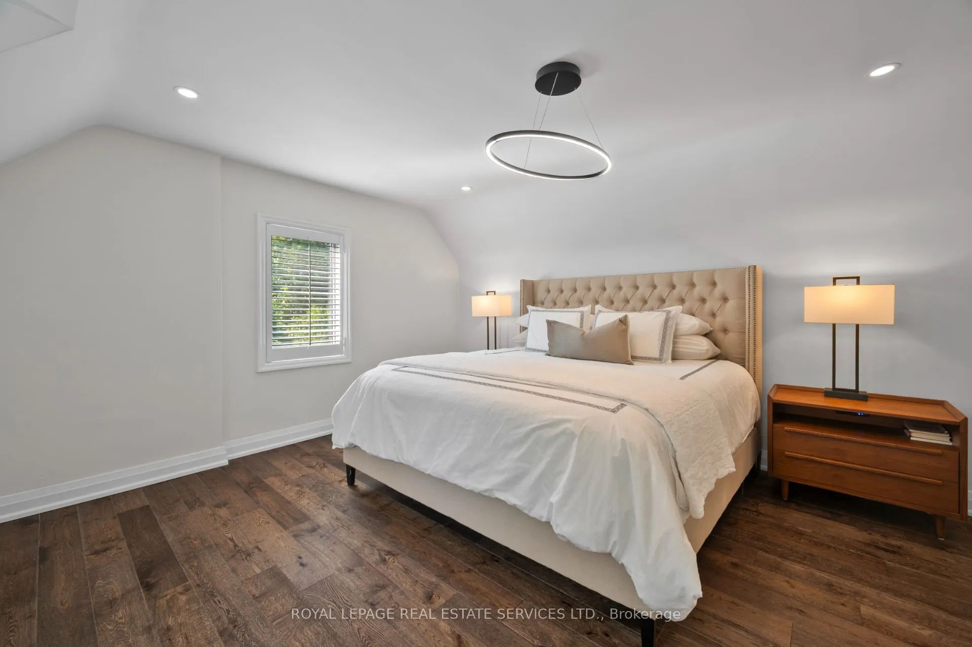 70 Chestnut Hills Parkway