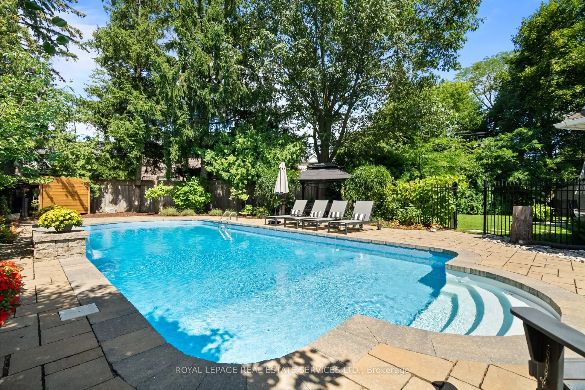 70 Chestnut Hills Parkway
