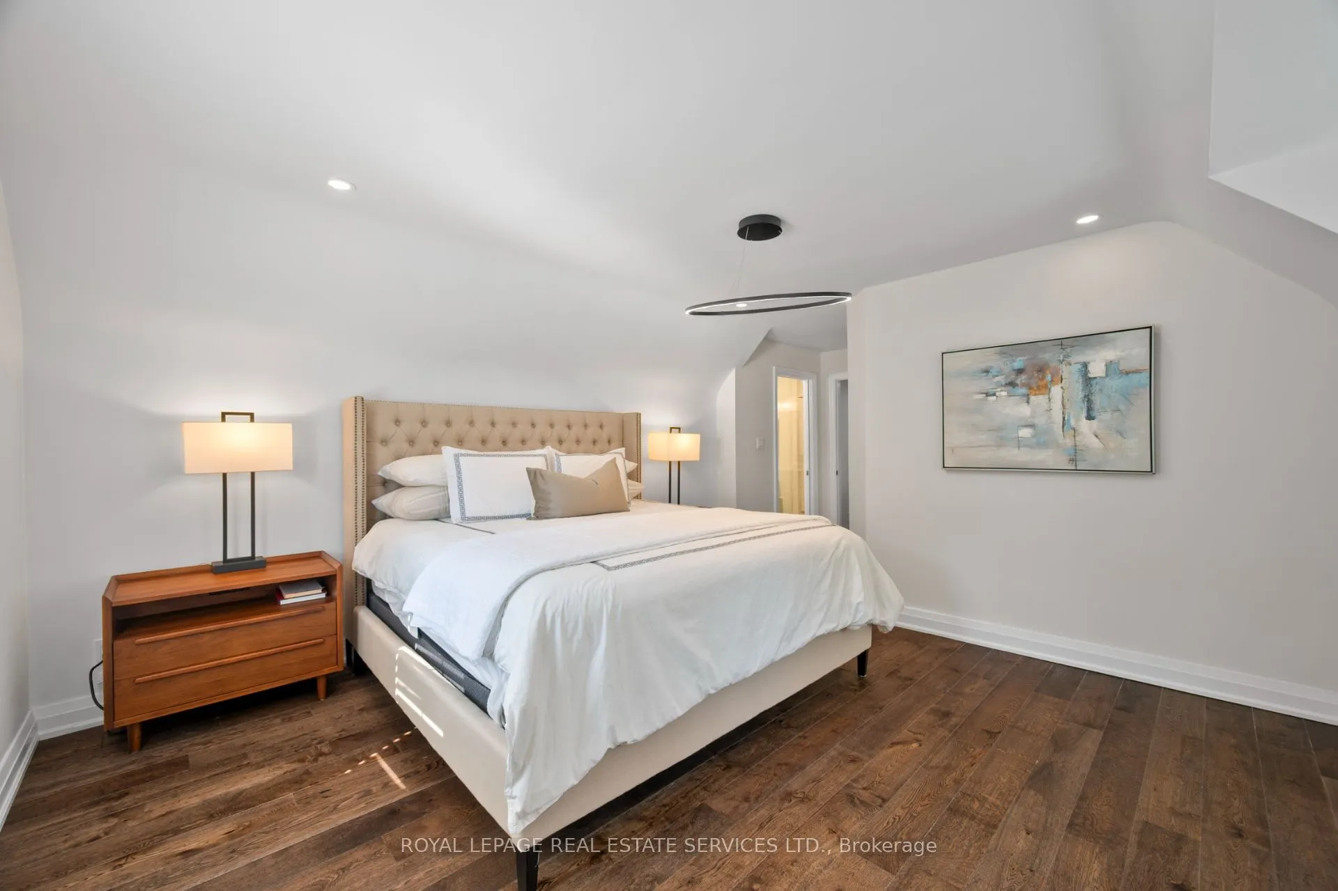 70 Chestnut Hills Parkway