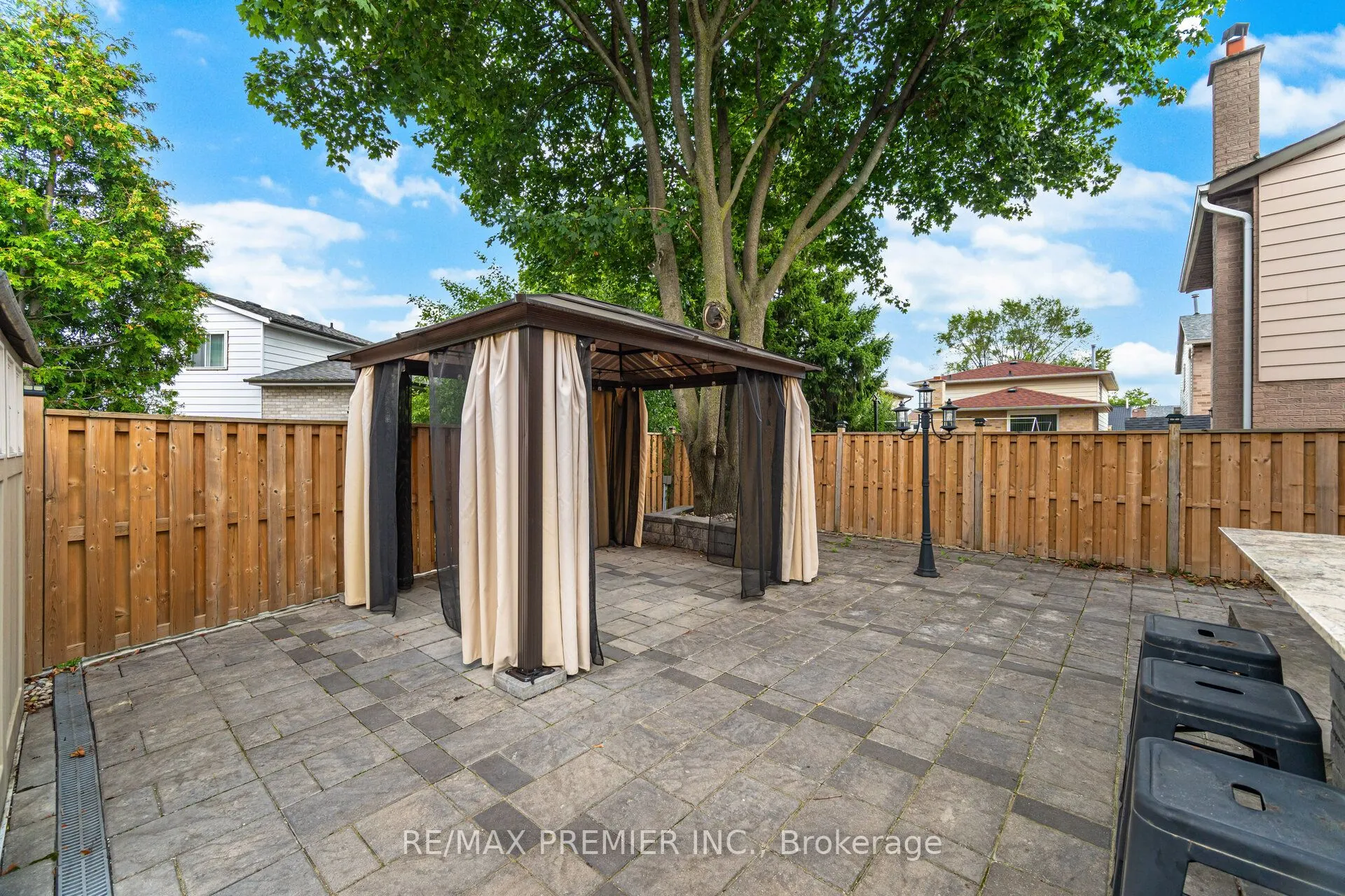 5 Magdalena Court